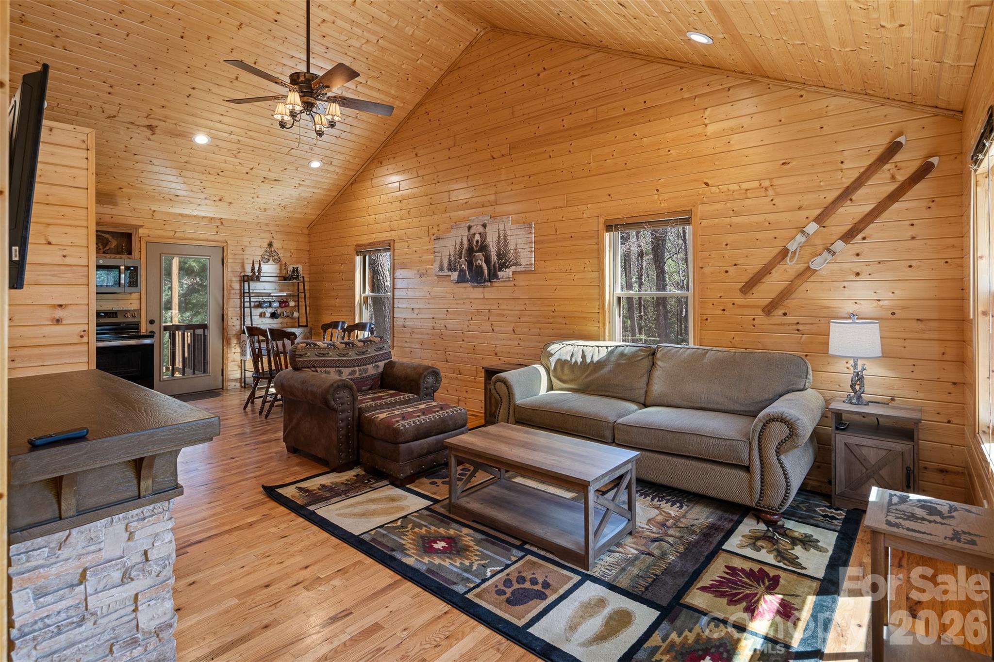 128 Deer Antler Drive — photo