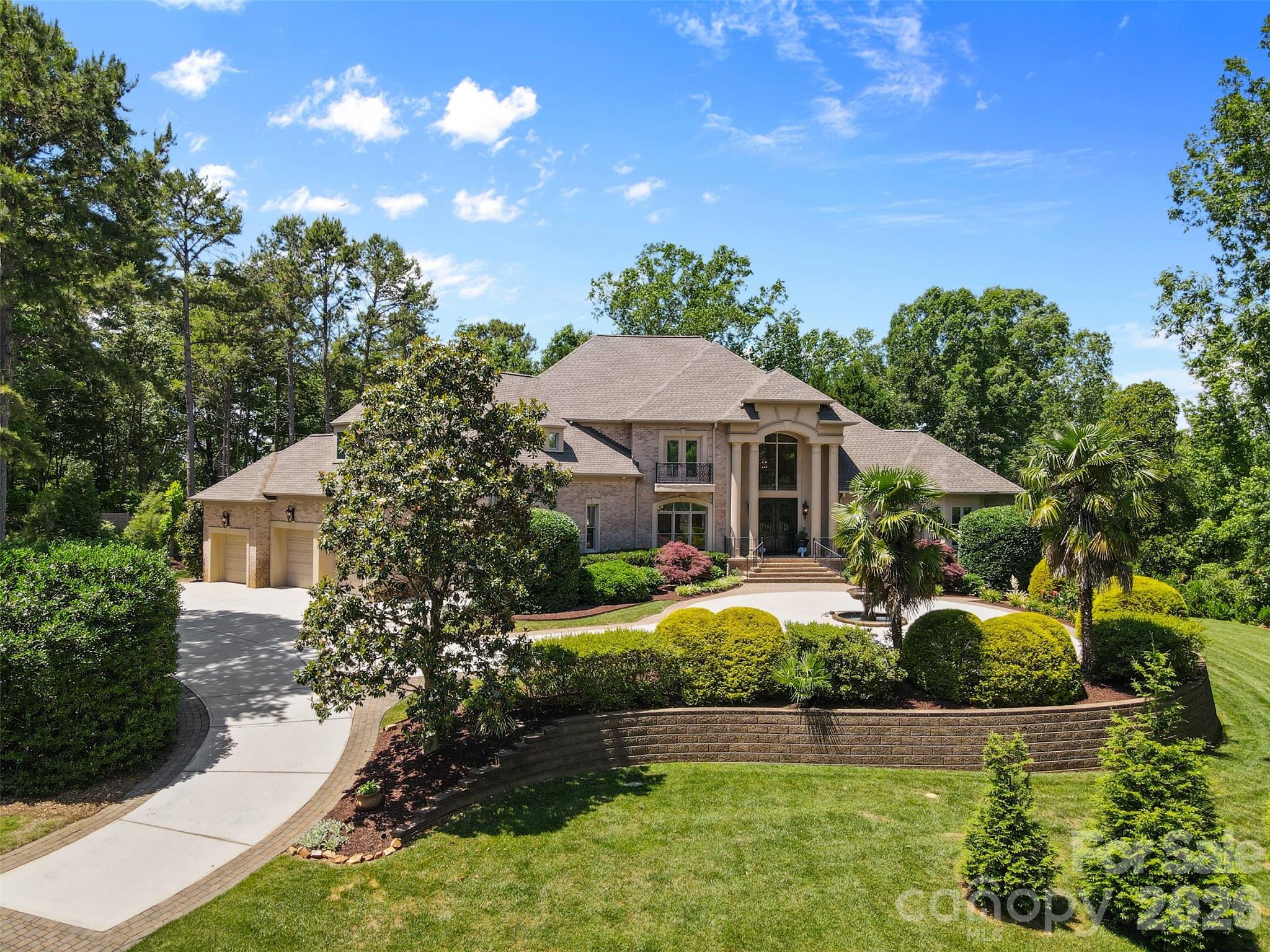 1405 Saratoga Woods Drive — photo
