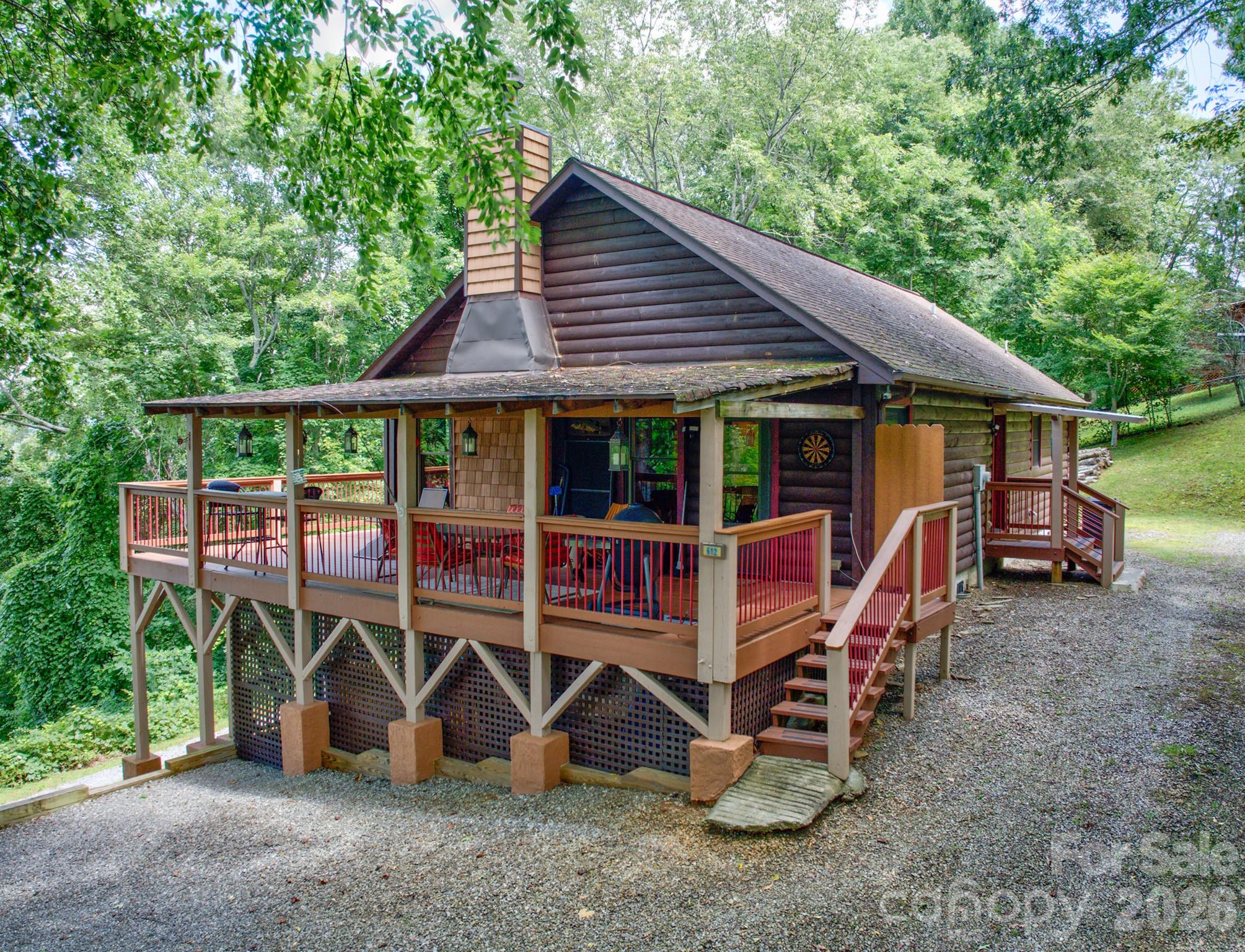 612 Whispering Winds Road — photo