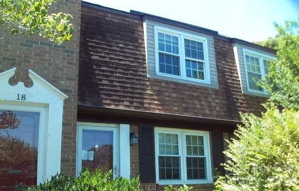 911 Nottingham Drive 19 — photo