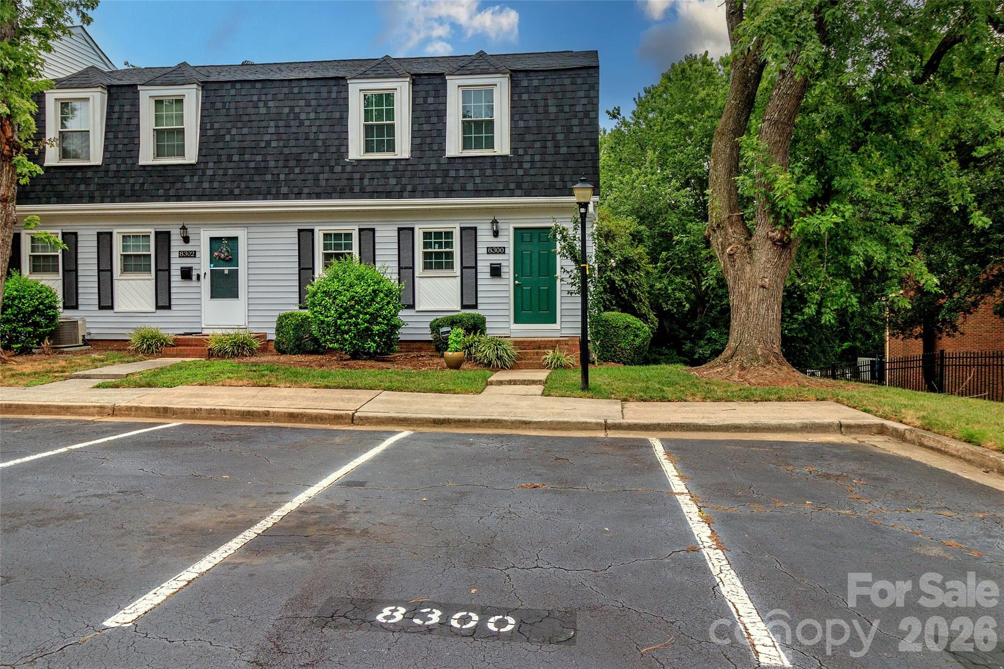 8300 Knights Bridge Road — photo