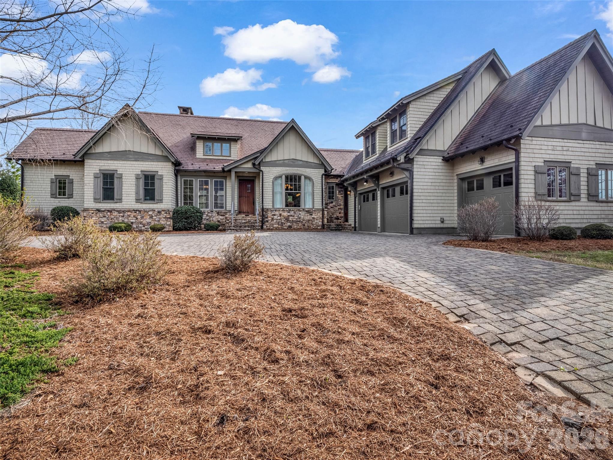 565 Chestertown Drive — photo