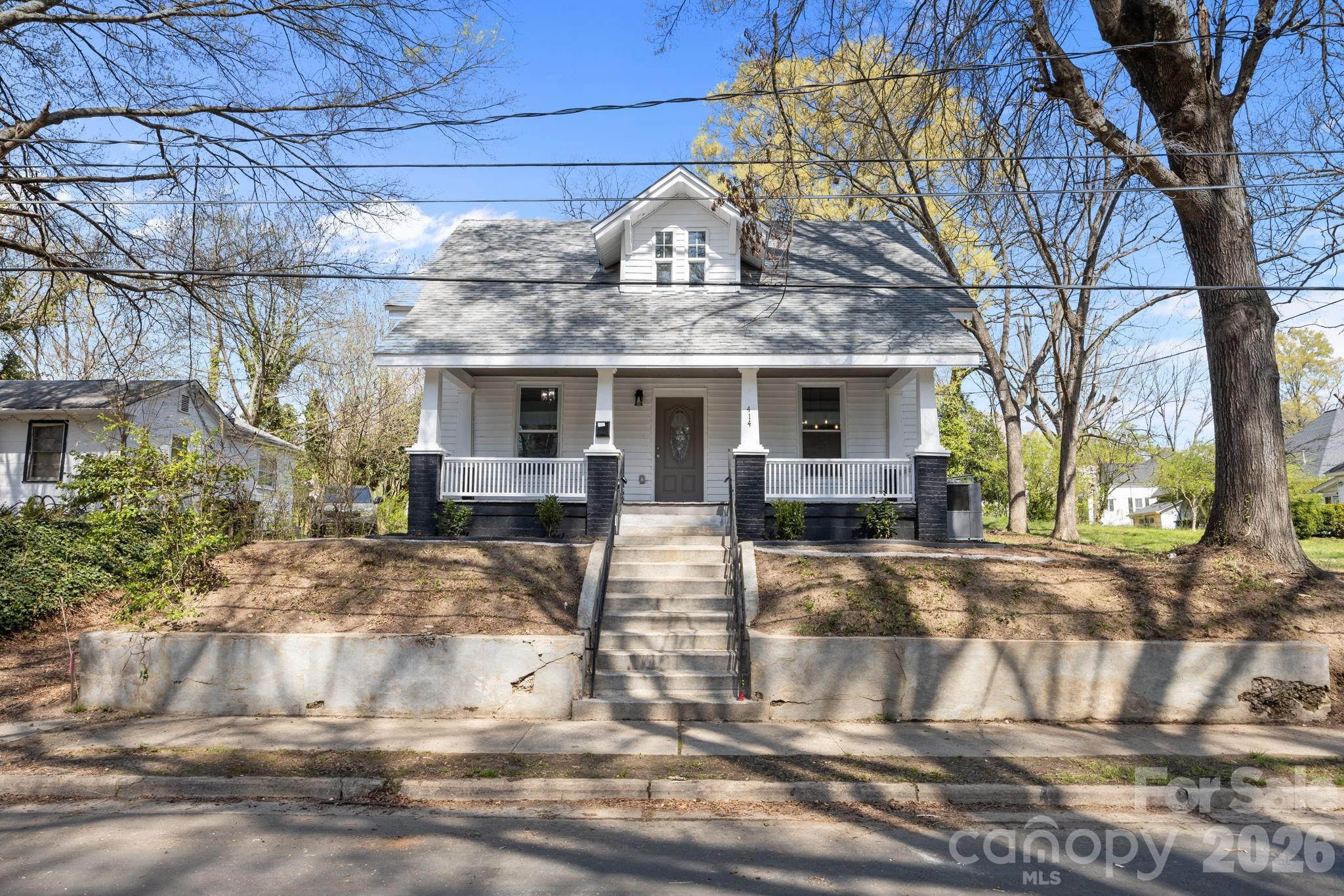 414 W Sharpe Street — photo