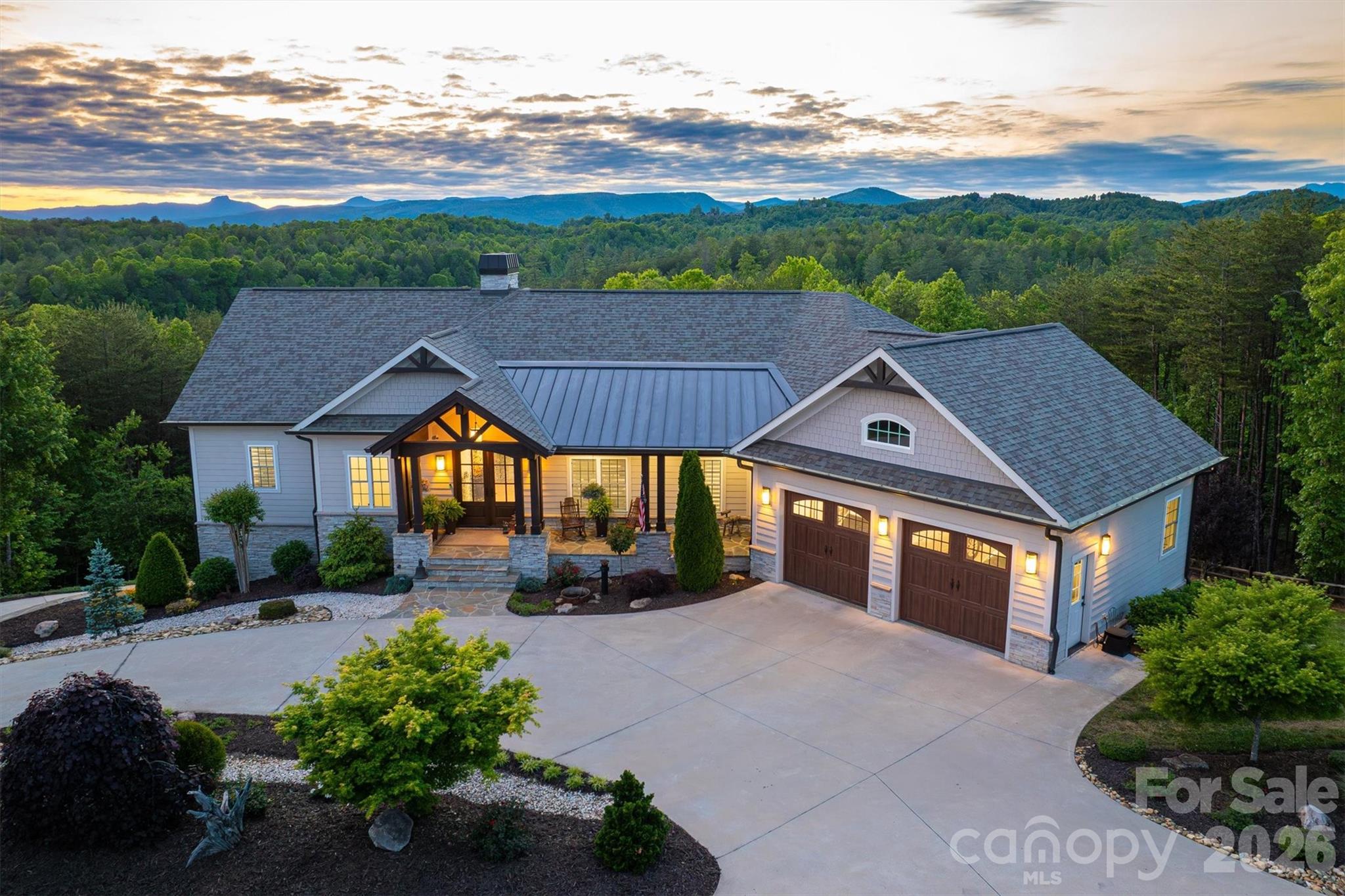 1506 High Valley Way — photo