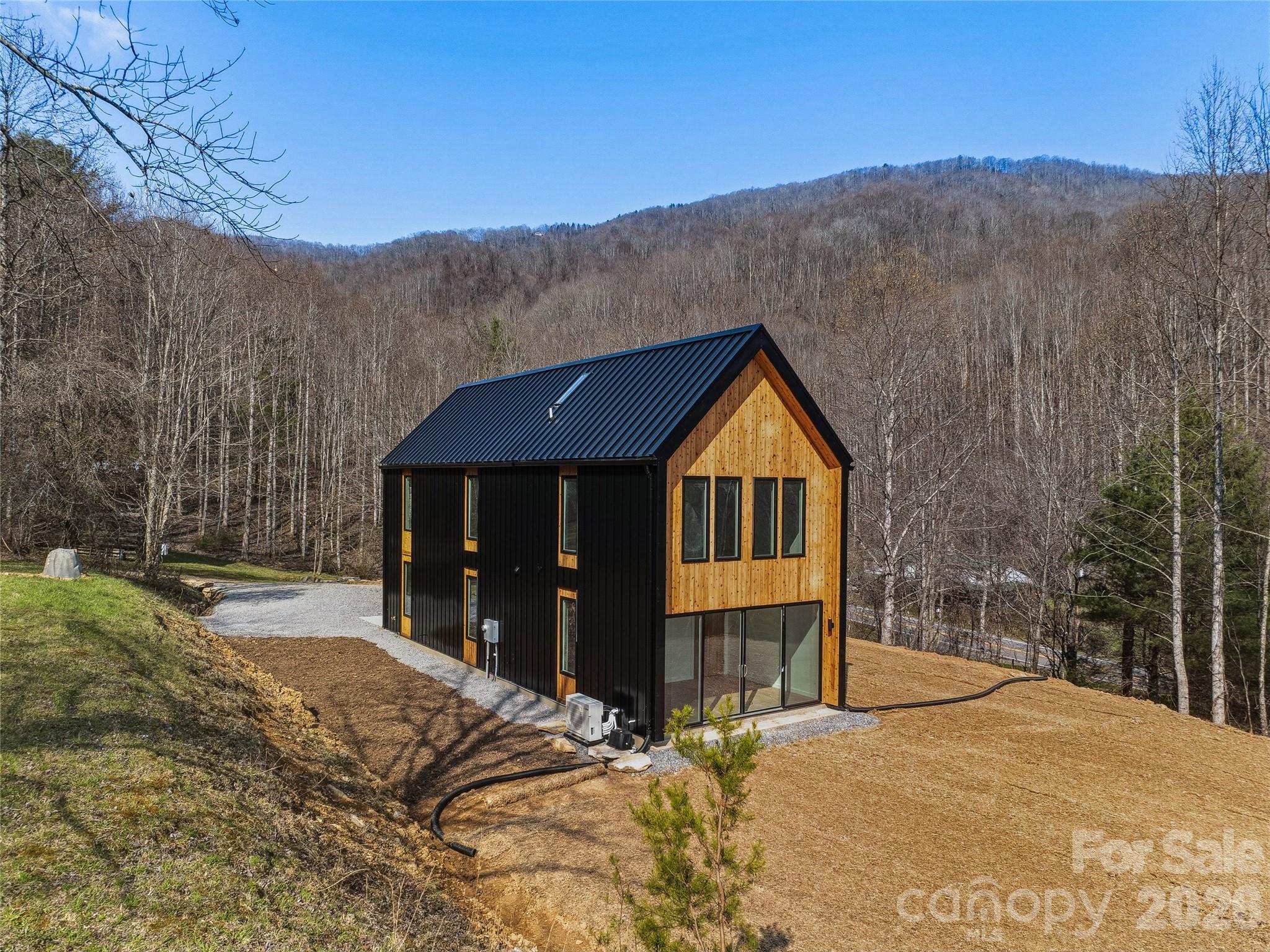 710 Kendal Drive — photo