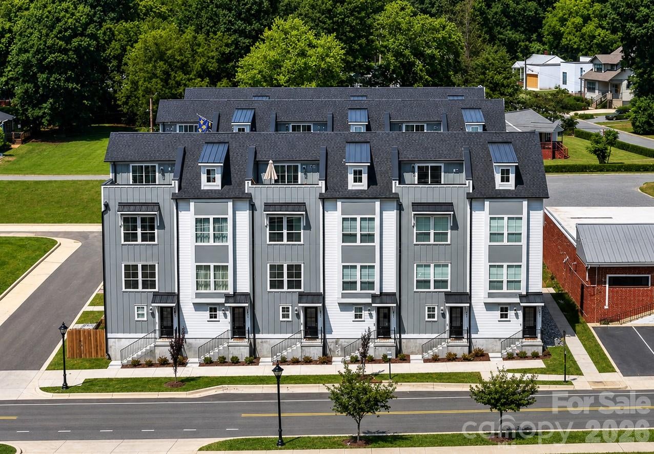 3002 Casting Street 24 — photo