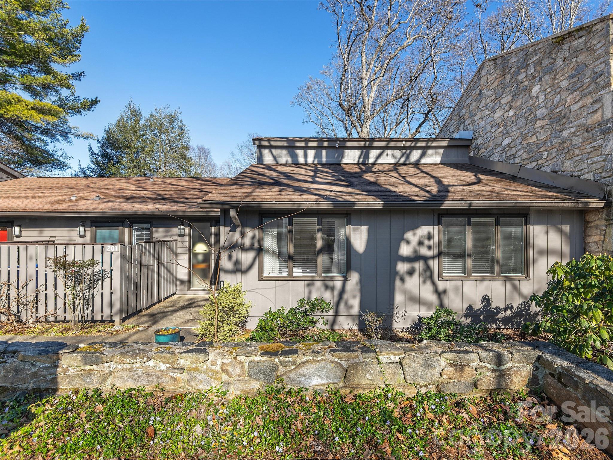 201 Crowfields Drive — photo