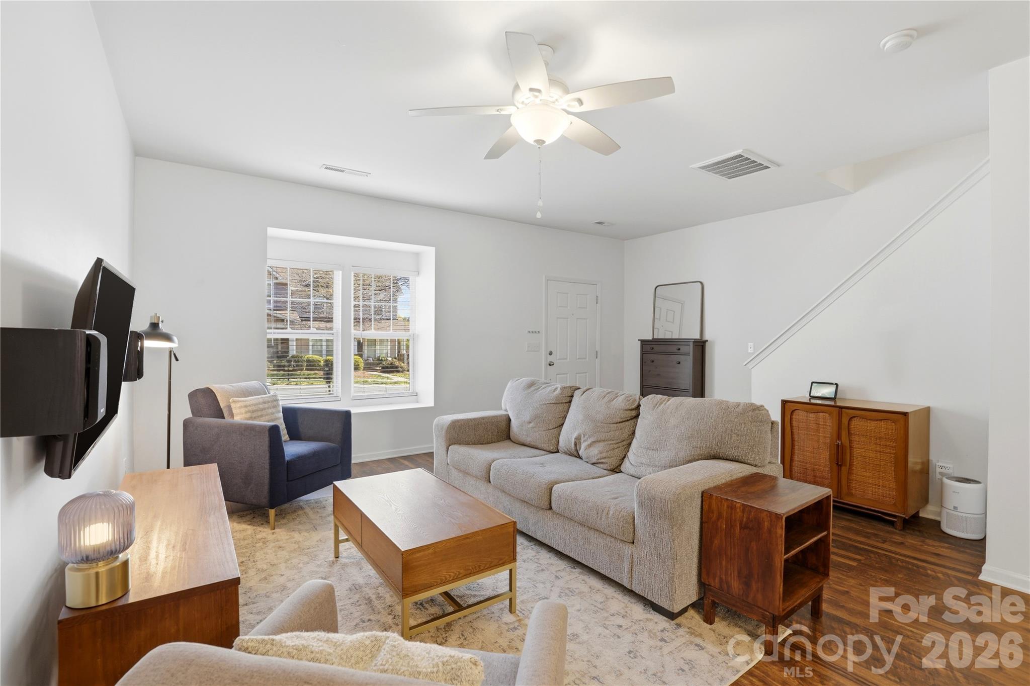 1005 Laparc Lane — photo