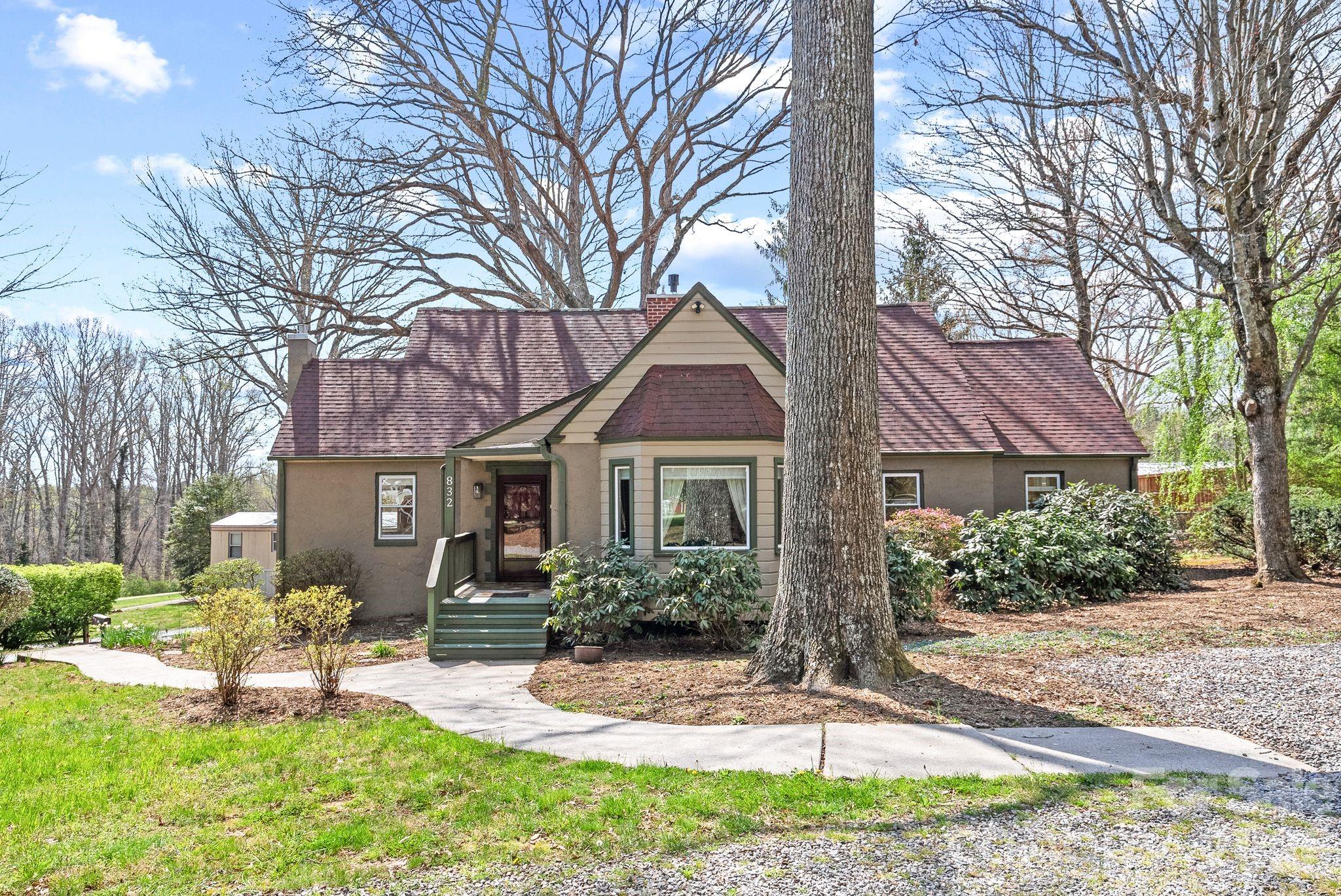832 Sand Hill Road — photo
