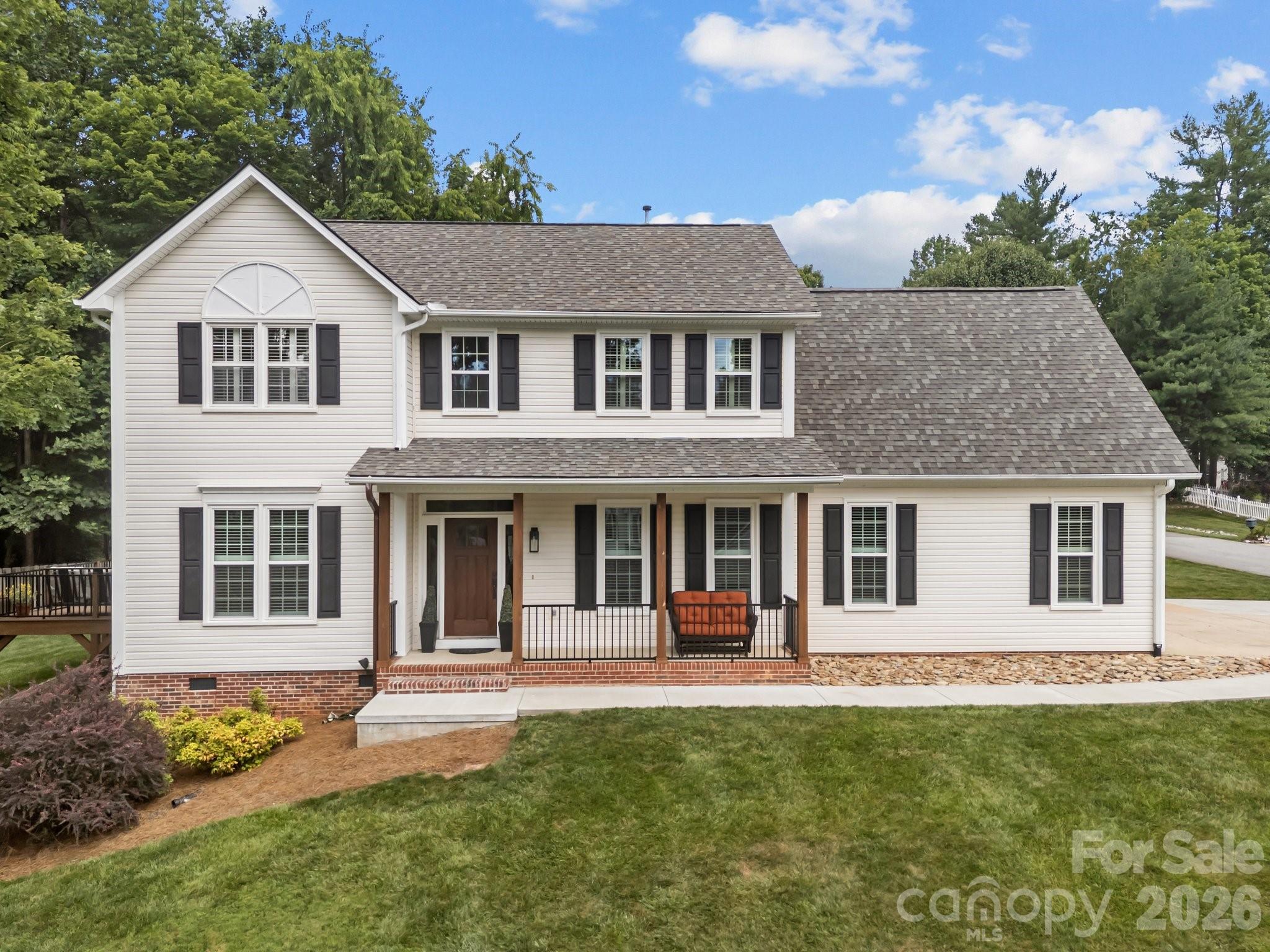 200 Windsor Forest Circle — photo