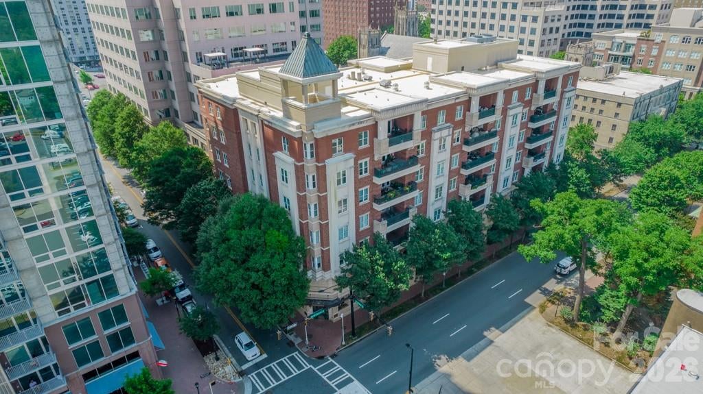 526 N Church Street — photo