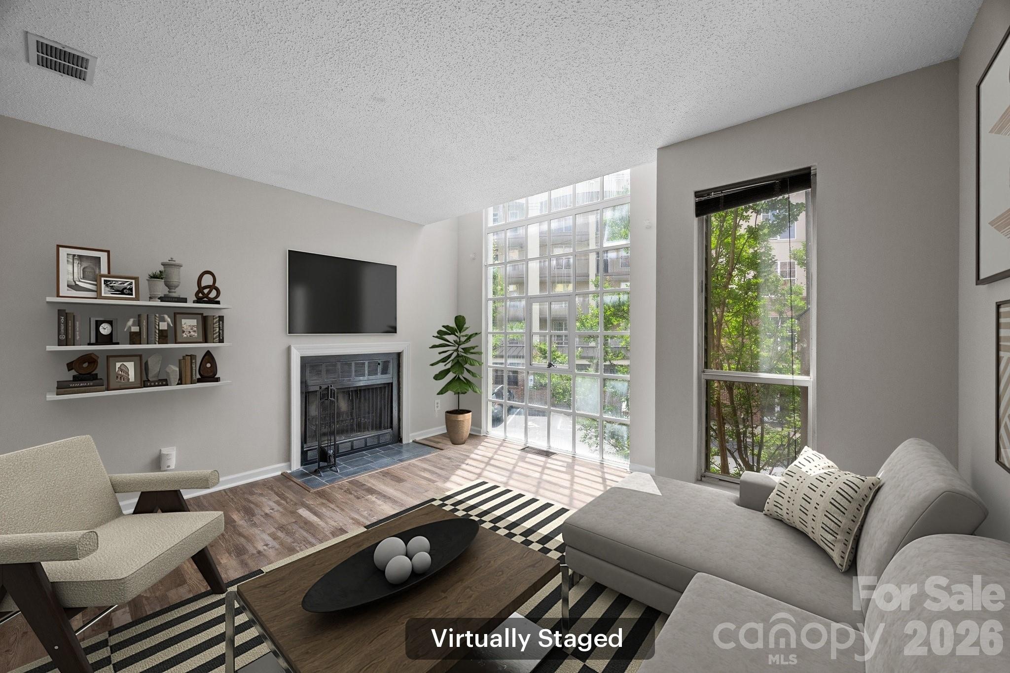 415 W 7th Street H — photo