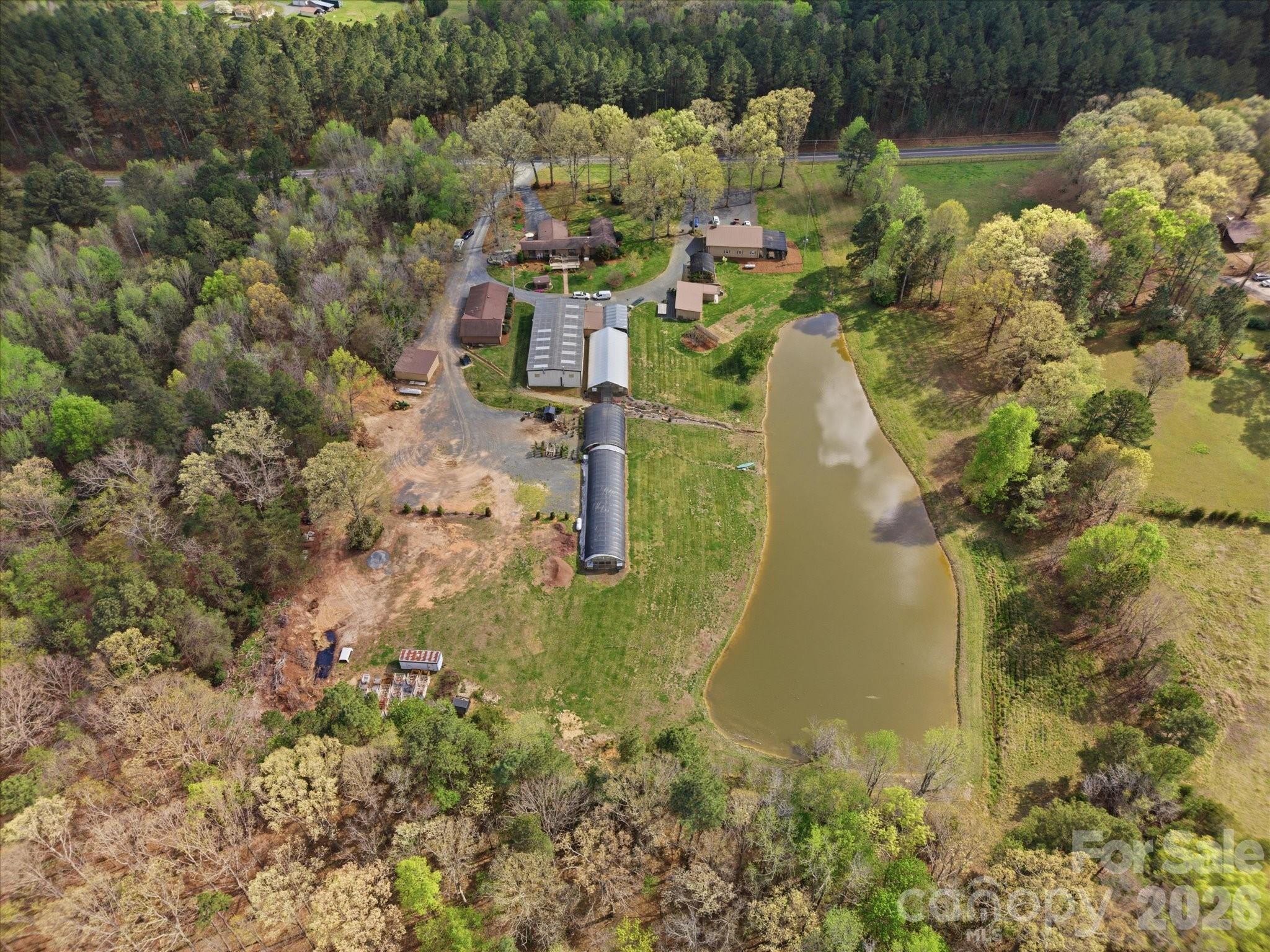 2620 Reeves Island Road — photo
