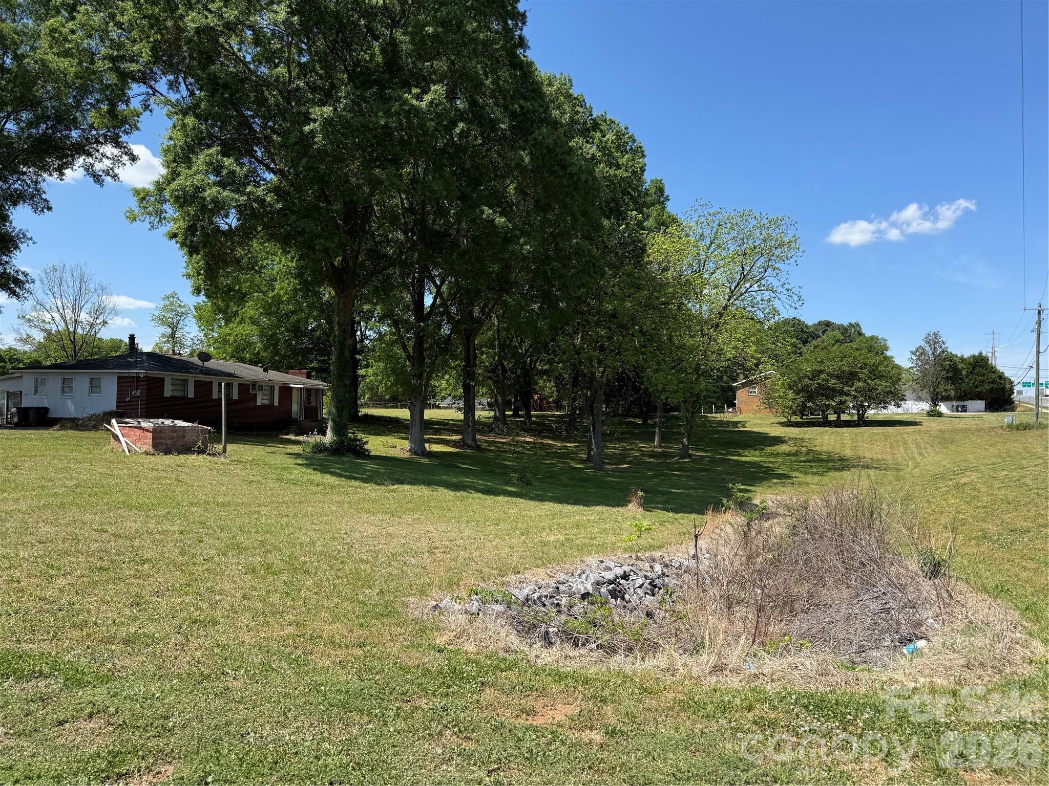 4221 Davidson Highway — photo