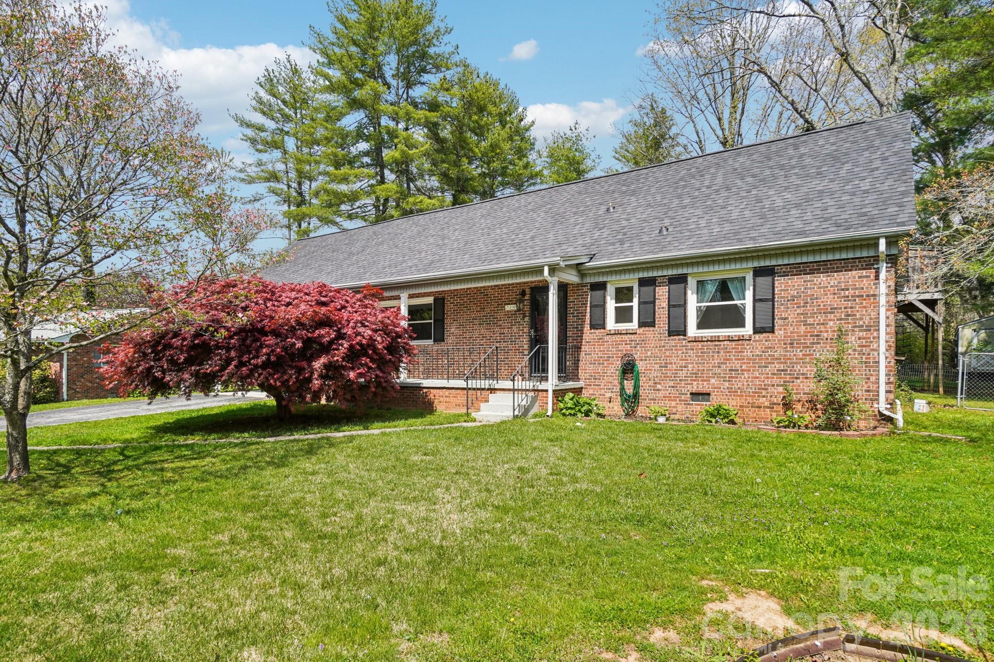 710 Heatherwood Drive — photo