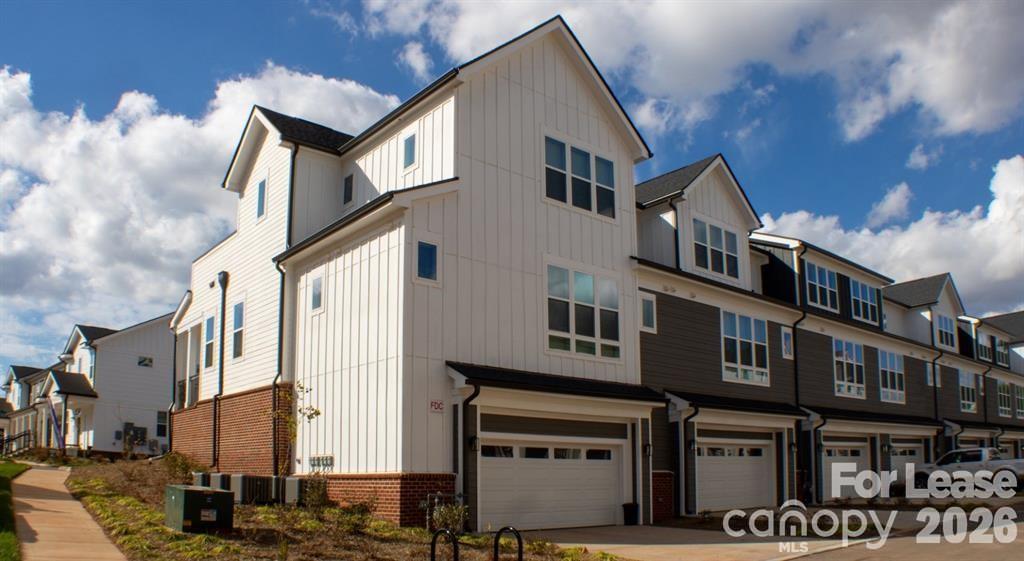 17014 Fairmount Way B2.1 Adirondack — photo