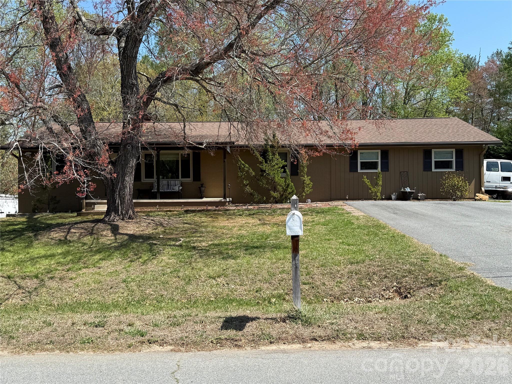 3309 40th Avenue Place NE — photo