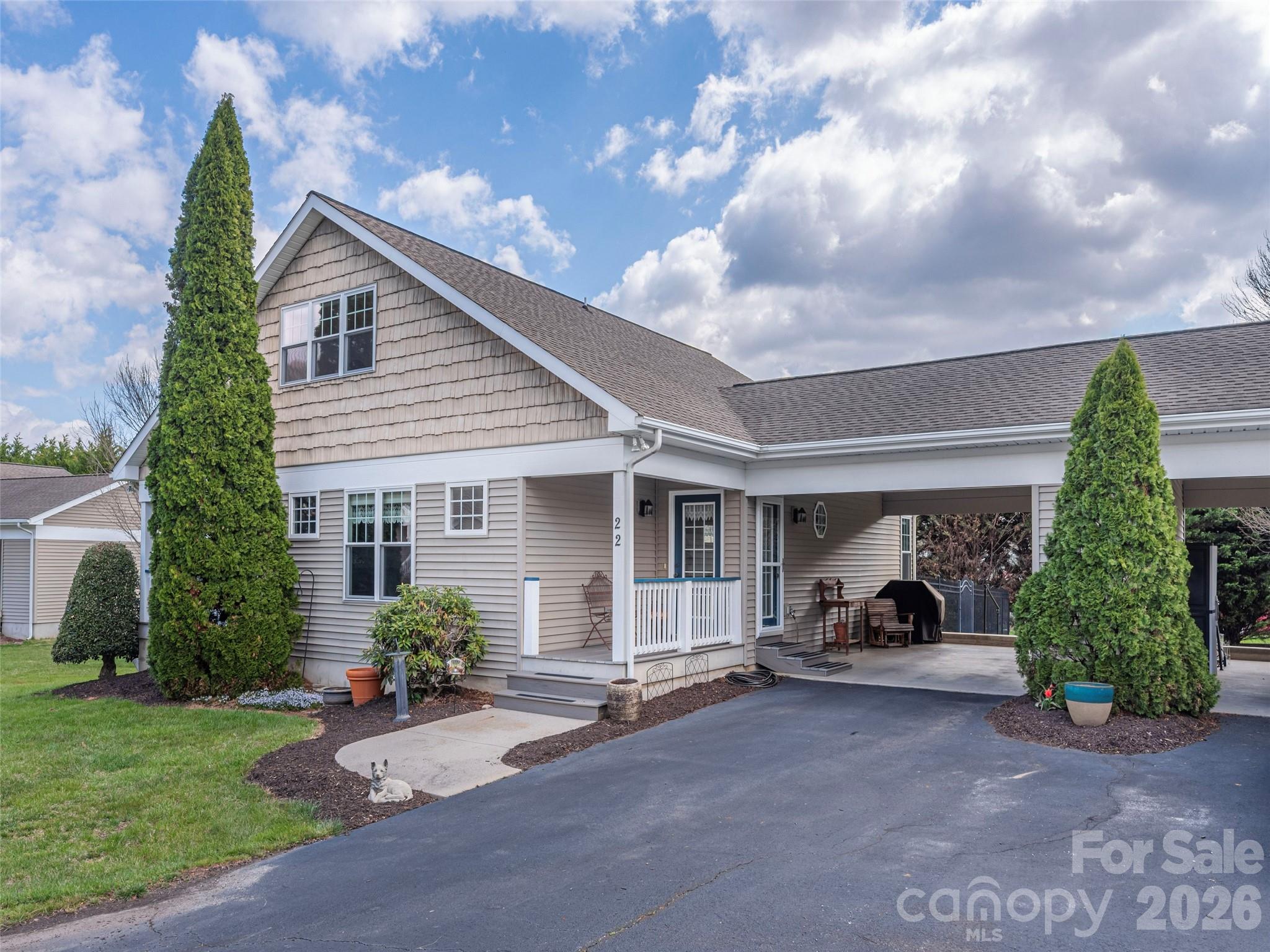 22 Cottage Loop — photo