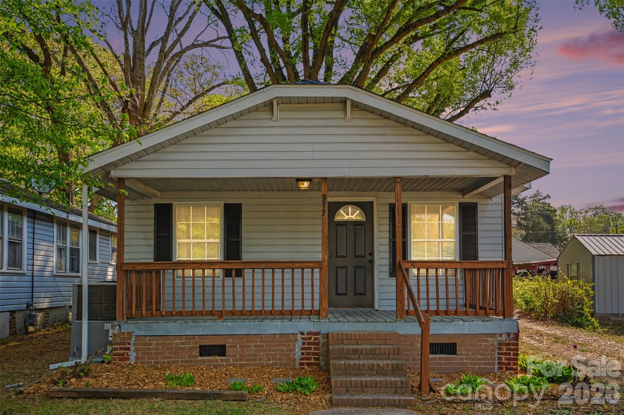 397 Faith Drive SW — photo