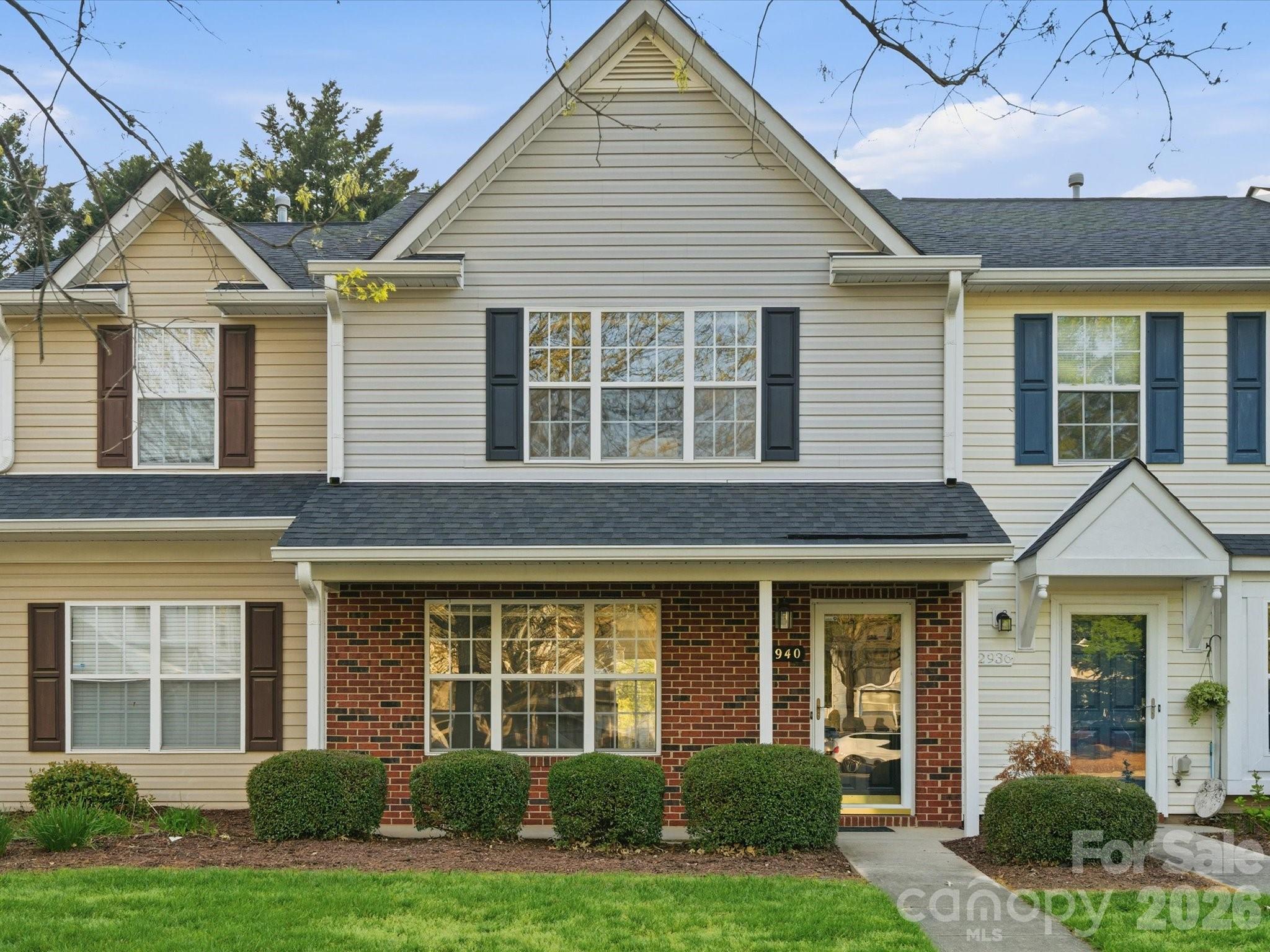 2940 Mayer House Court — photo
