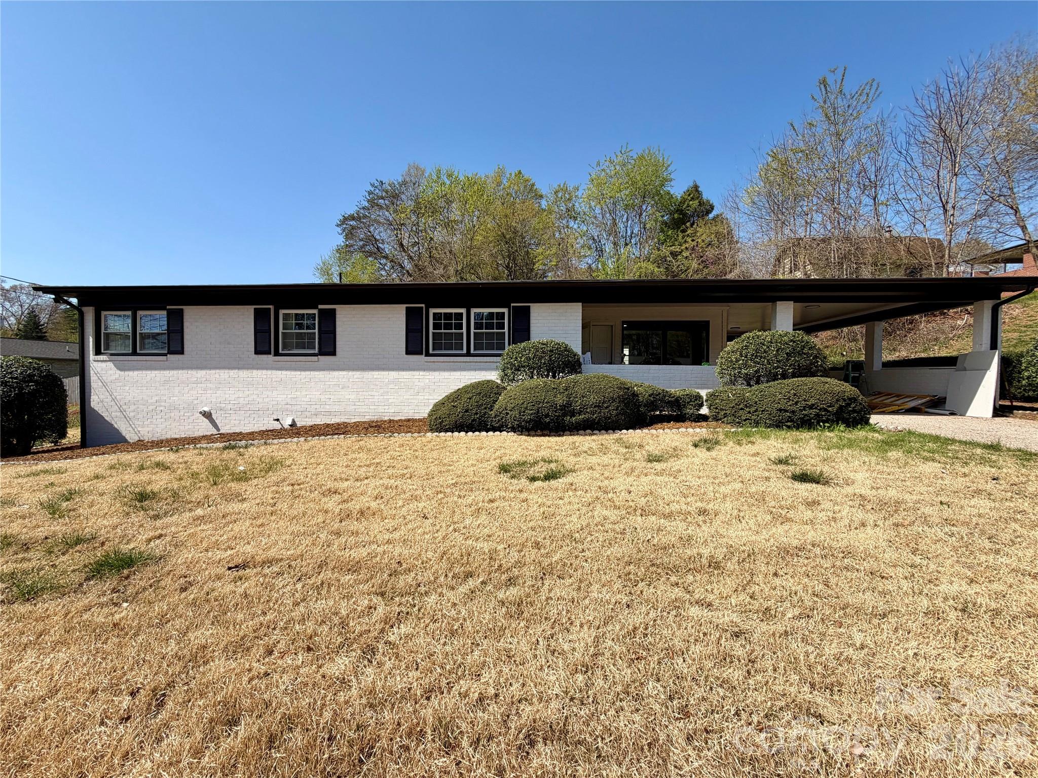 202 Woodward Avenue — photo