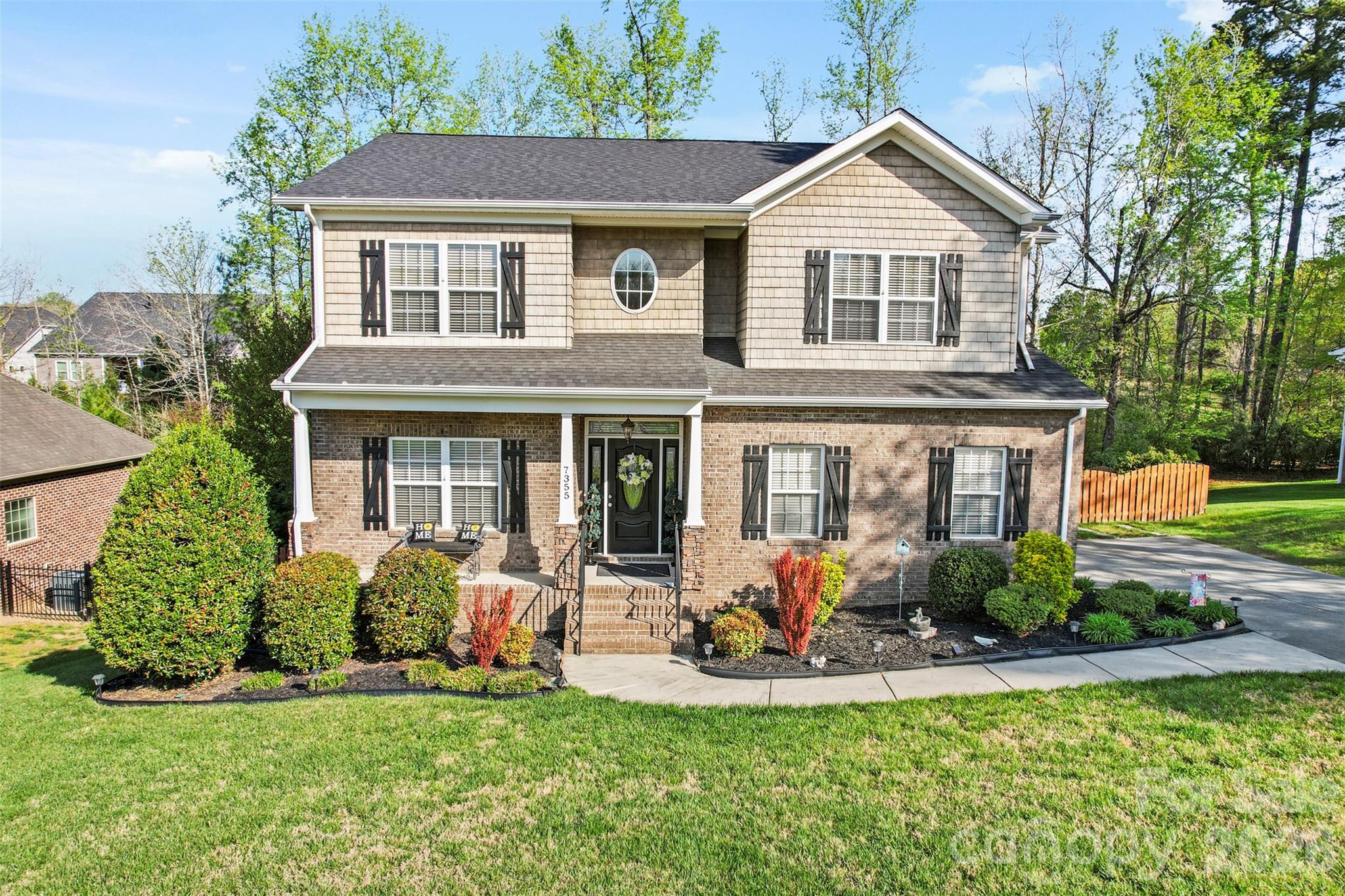 7355 Drury Lane — photo