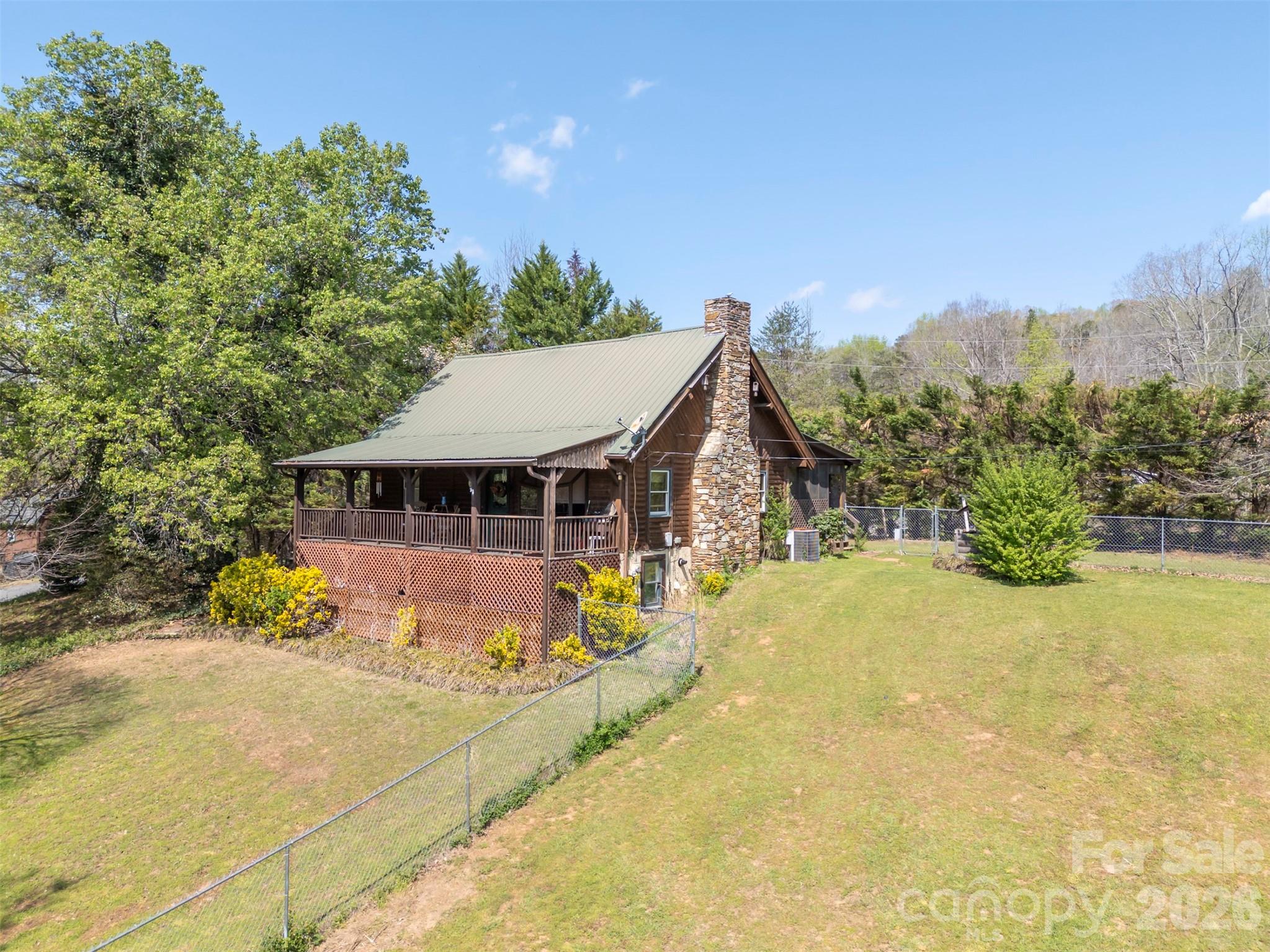 101 Cove Creek Drive — photo