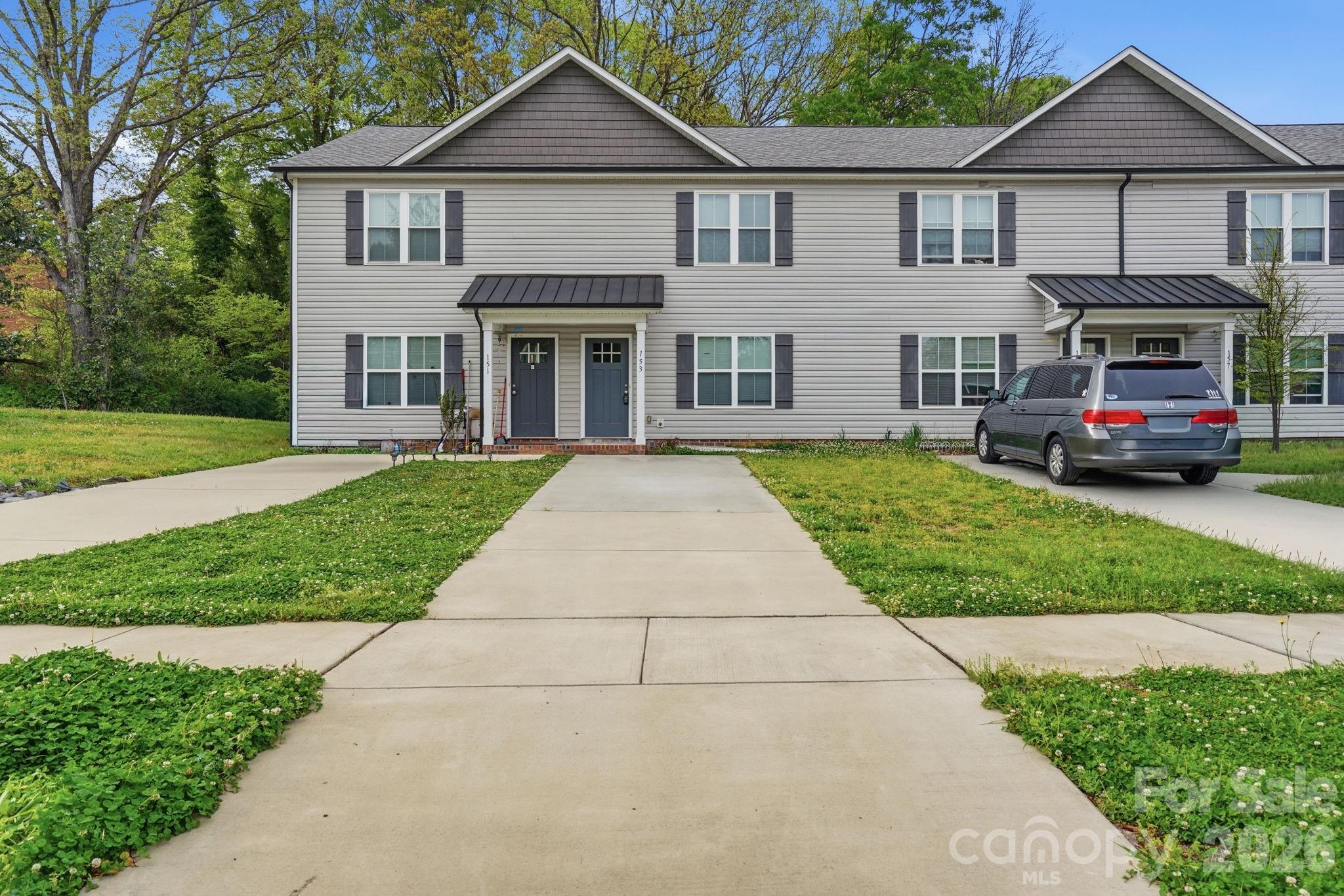 153 Mckinnon Avenue NE — photo