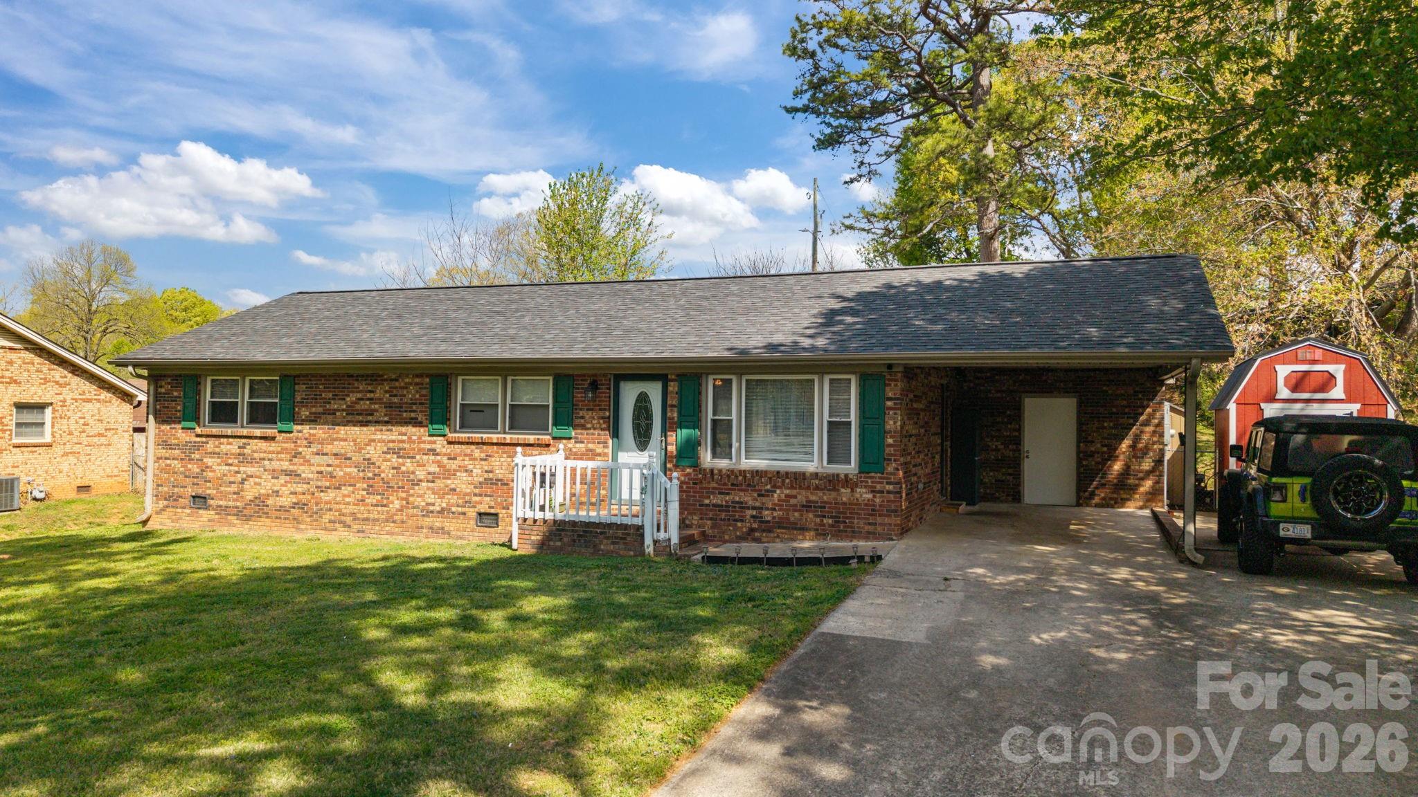 3942 Linwood Road — photo