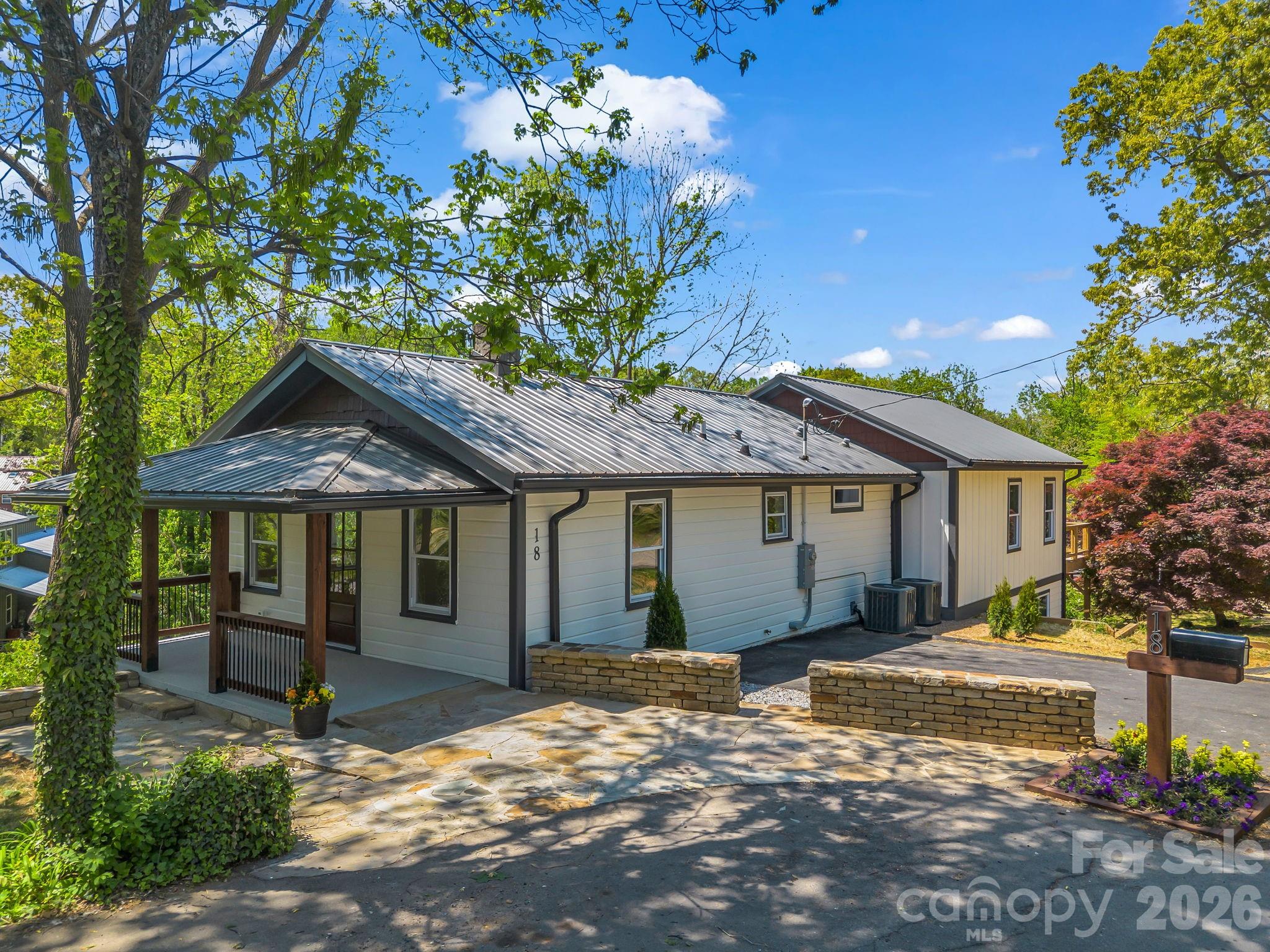 18 Worley Place — photo
