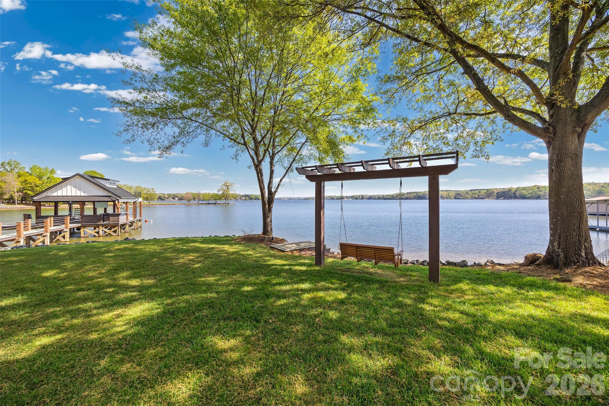5280 Masons Ferry Road — photo