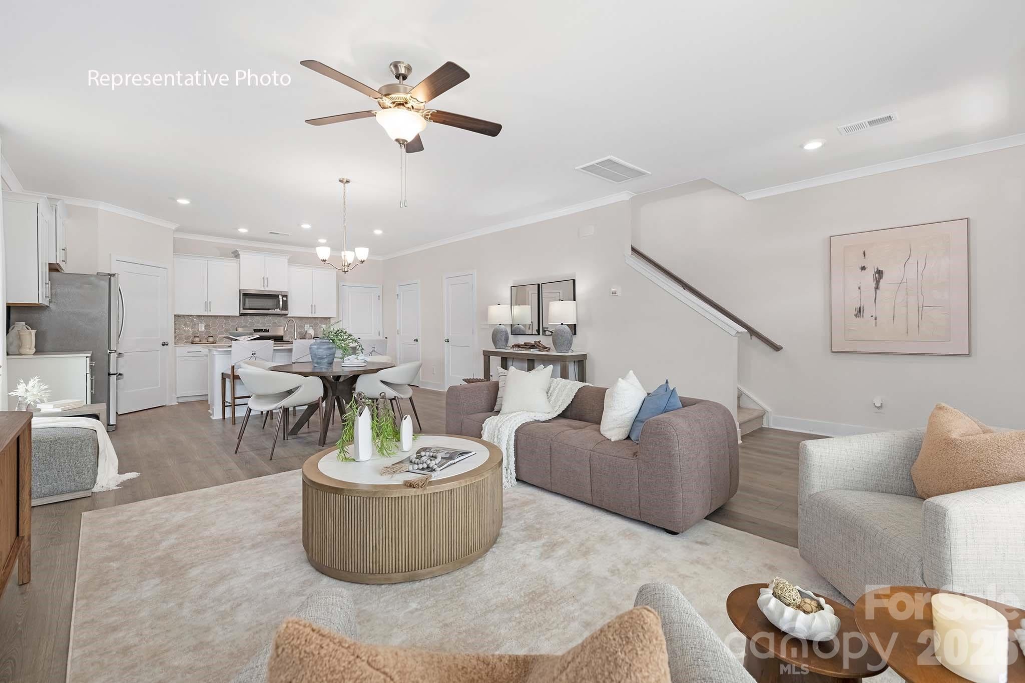 1038 Whistling Place — photo