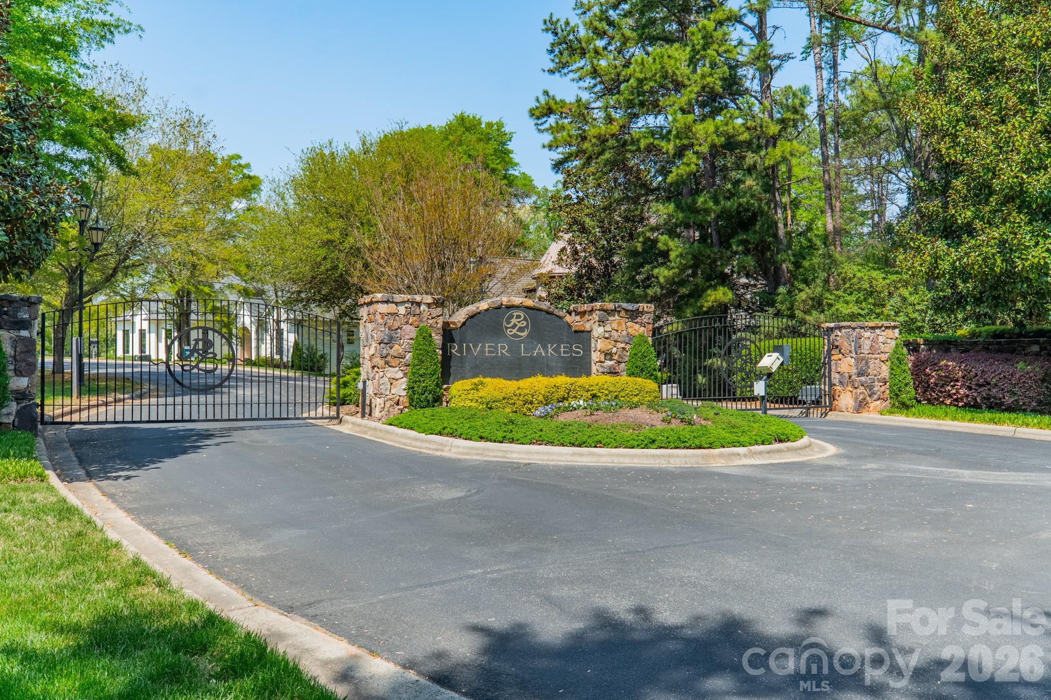 8113 Bay View Lane 25 — photo