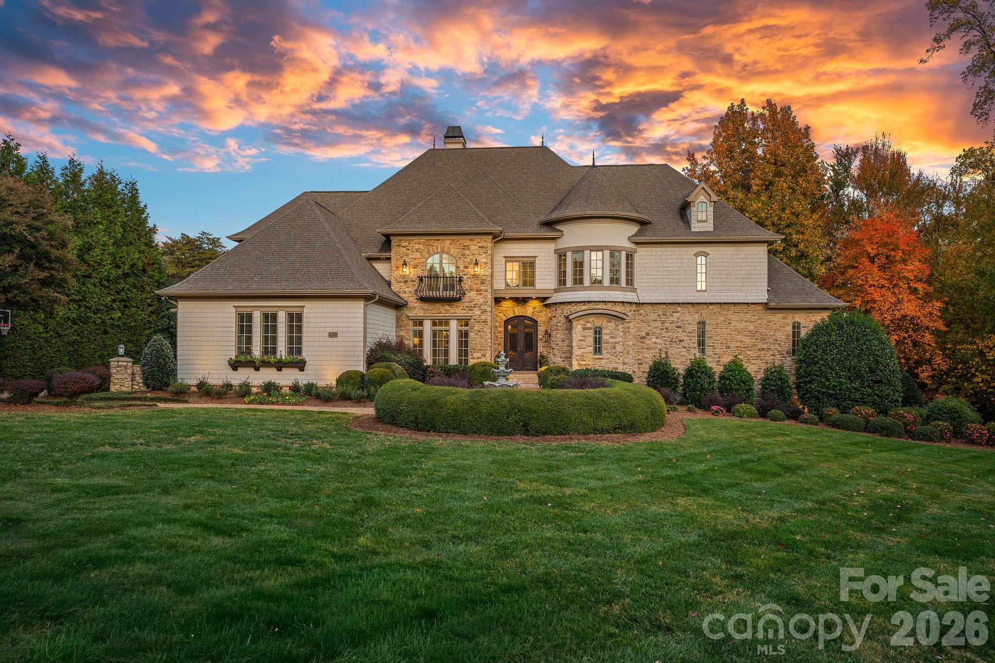 119 S Longfellow Lane — photo