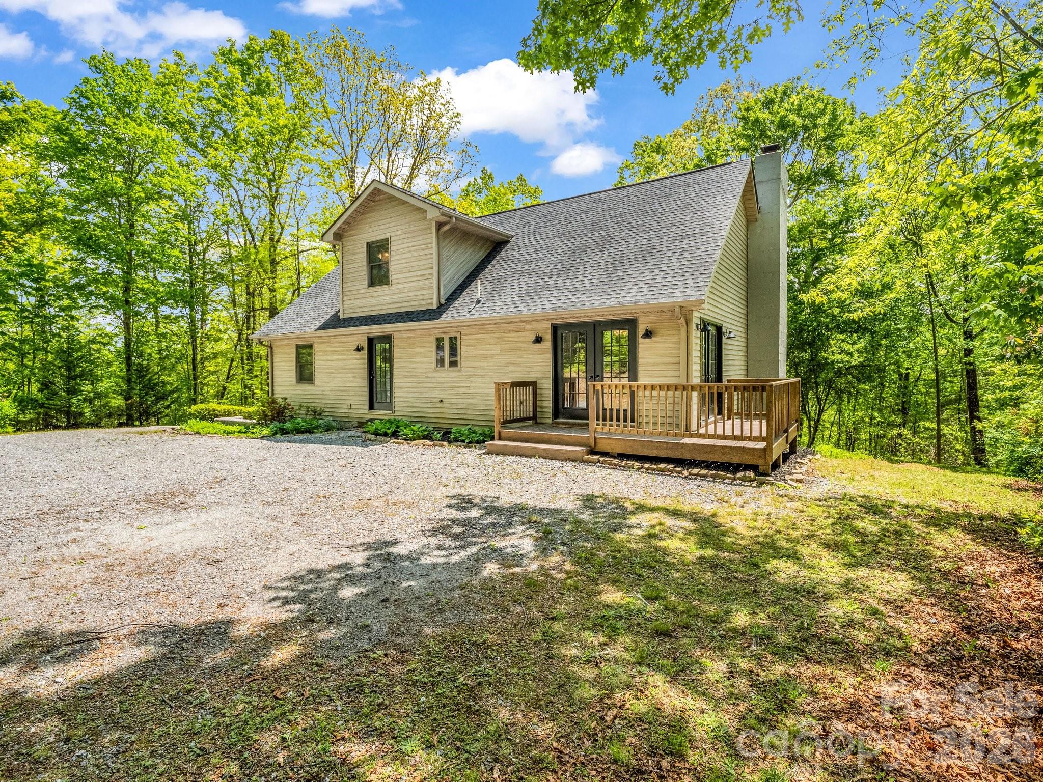 2304 Mountain Page Road — photo