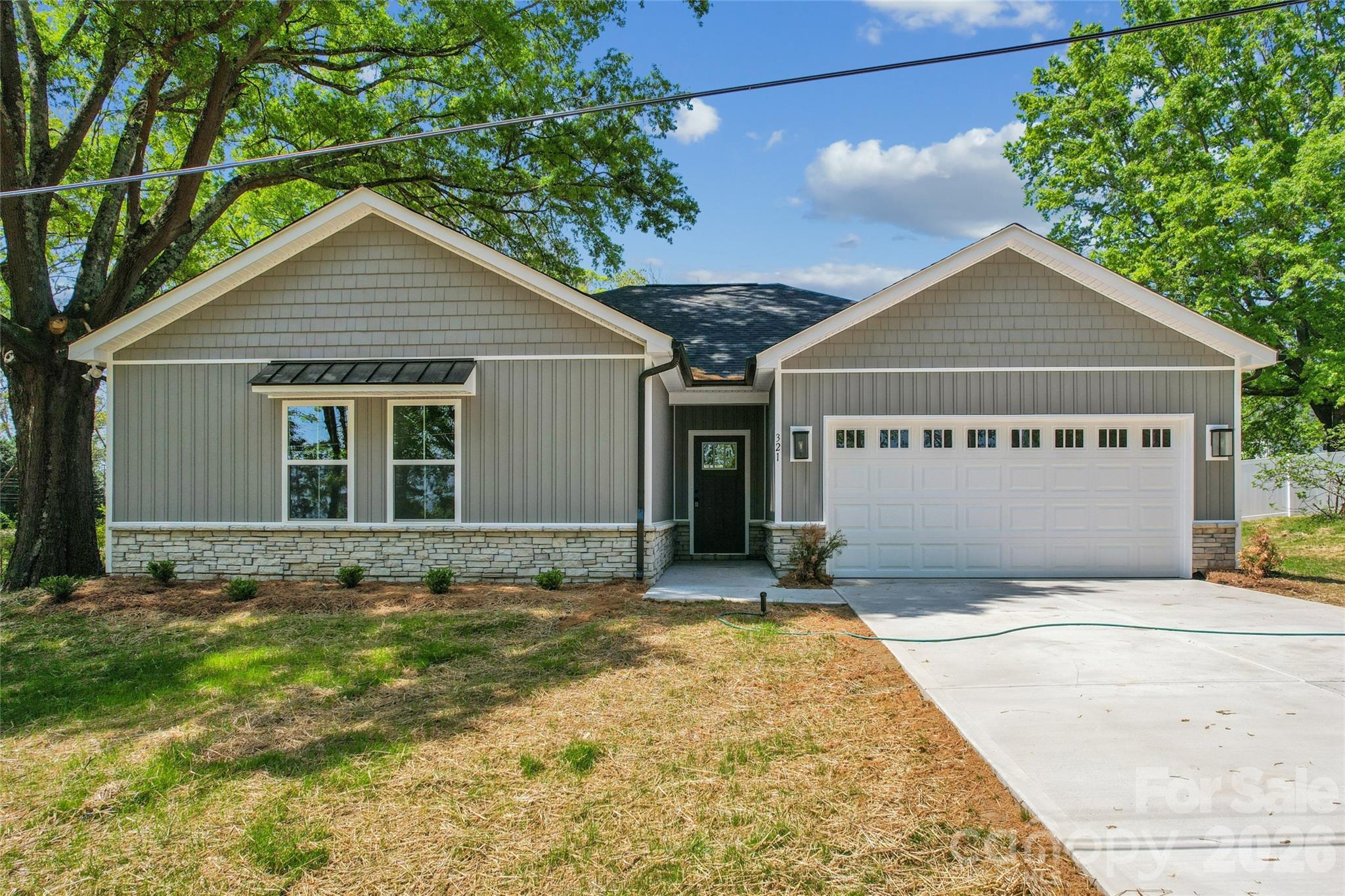 321 Henderson Circle — photo