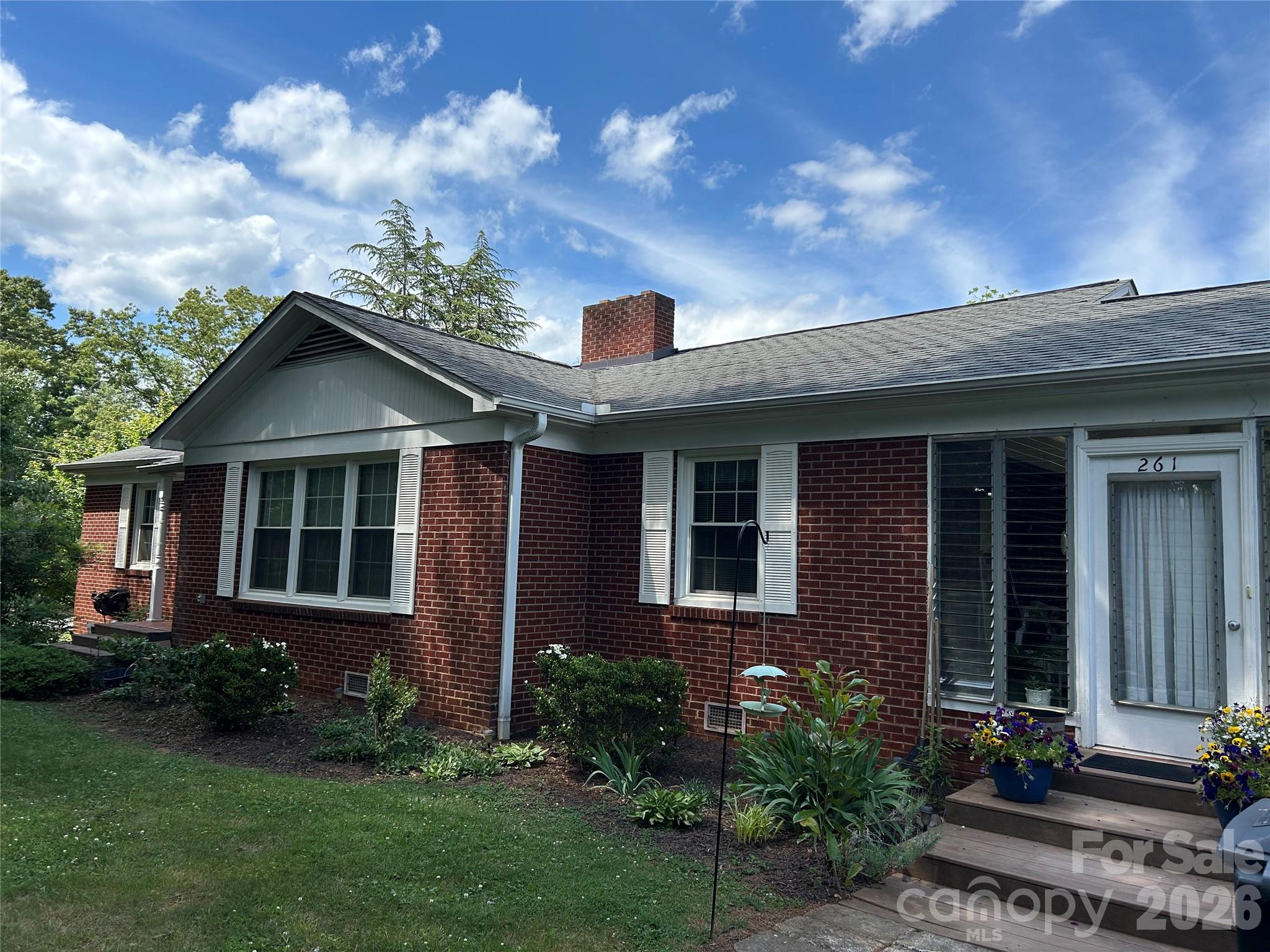 261 Old Caroleen Road — photo