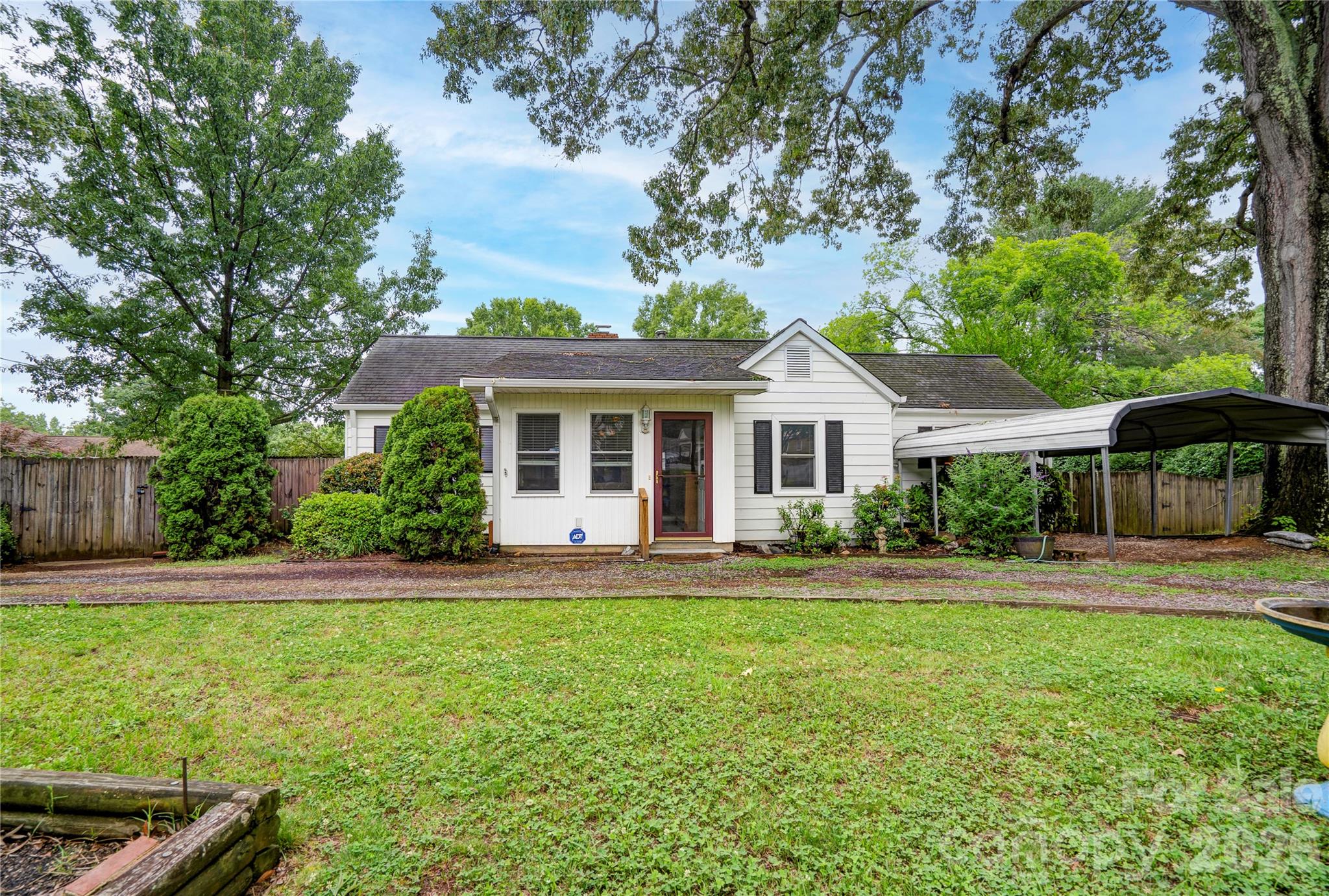 703 Dellinger Road — photo