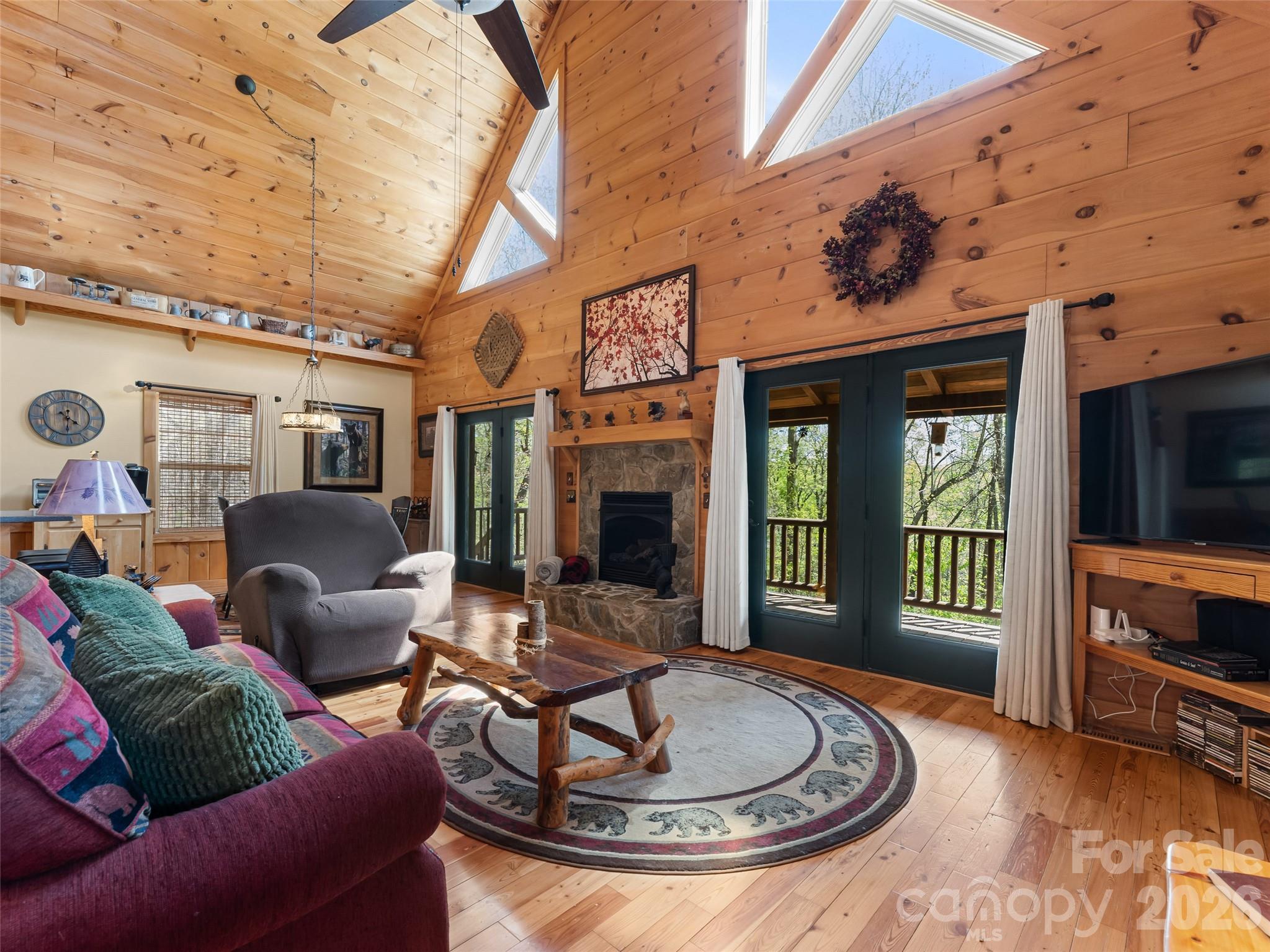 462 Deep Woods Lane — photo