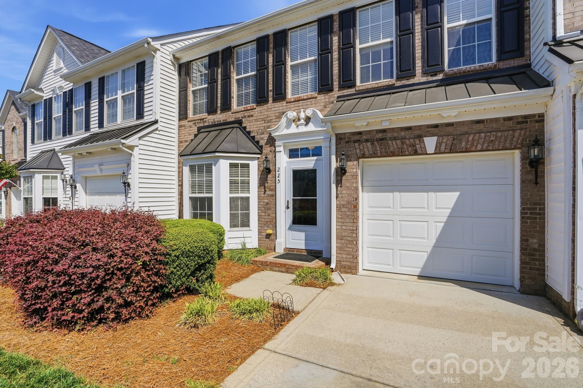 225 Horizon Circle — photo
