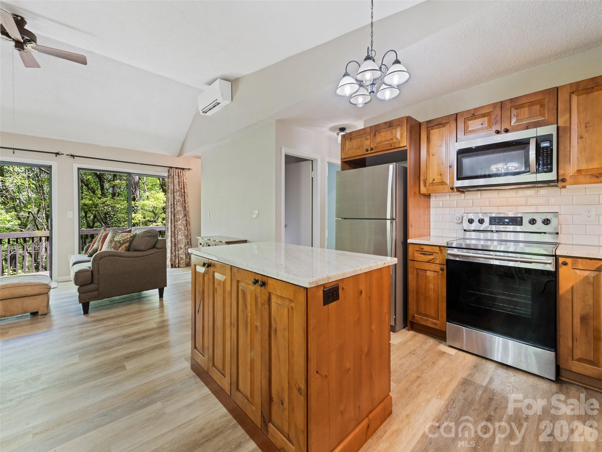 662 Locust Drive — photo