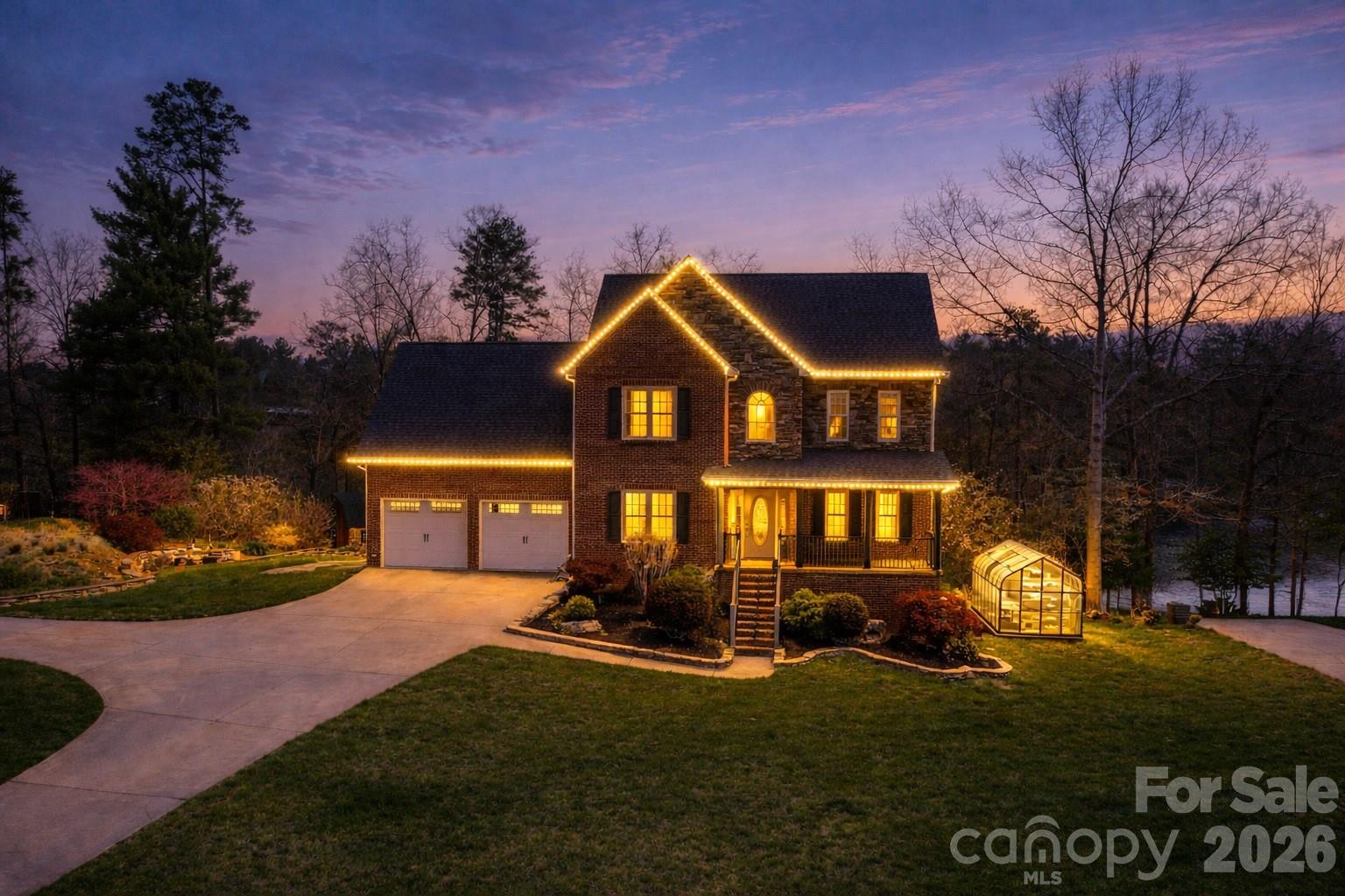 4726 Crystal Falls Avenue — photo
