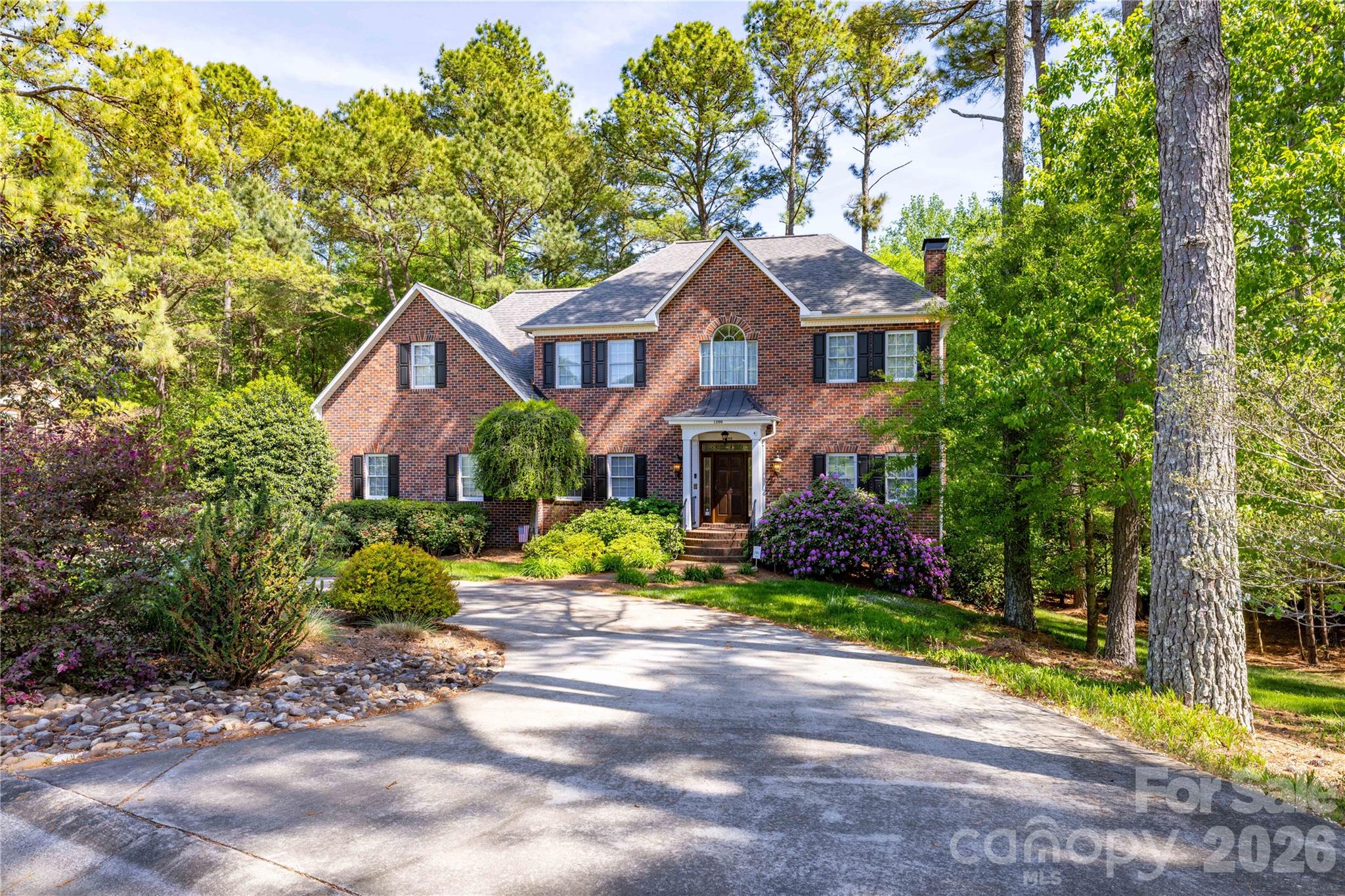 1200 Heritage Drive — photo