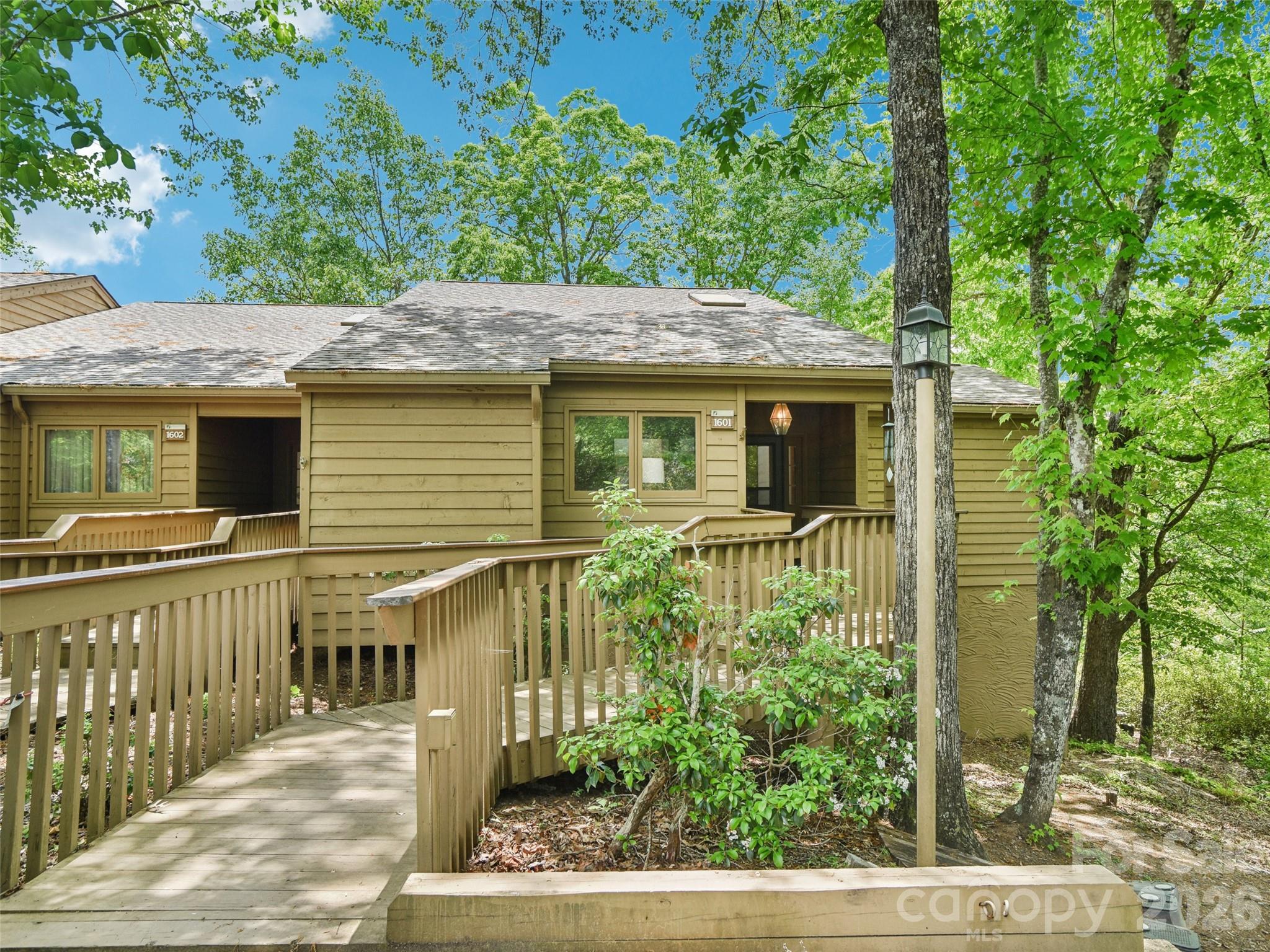155 Quail Cove Boulevard 1601 — photo