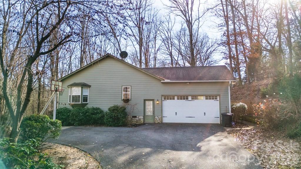 241 Crocus Lane — photo