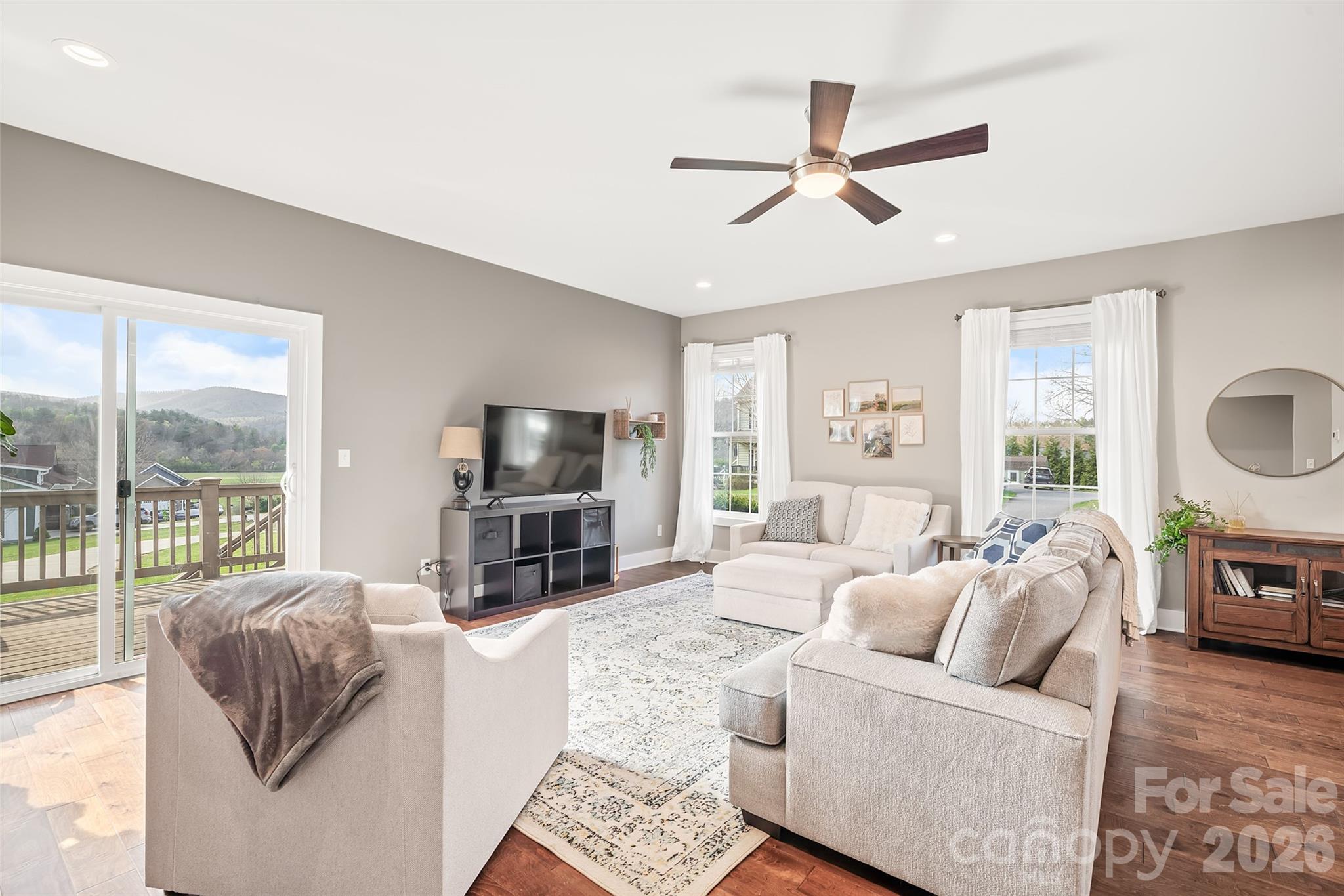223 River Breeze Lane — photo