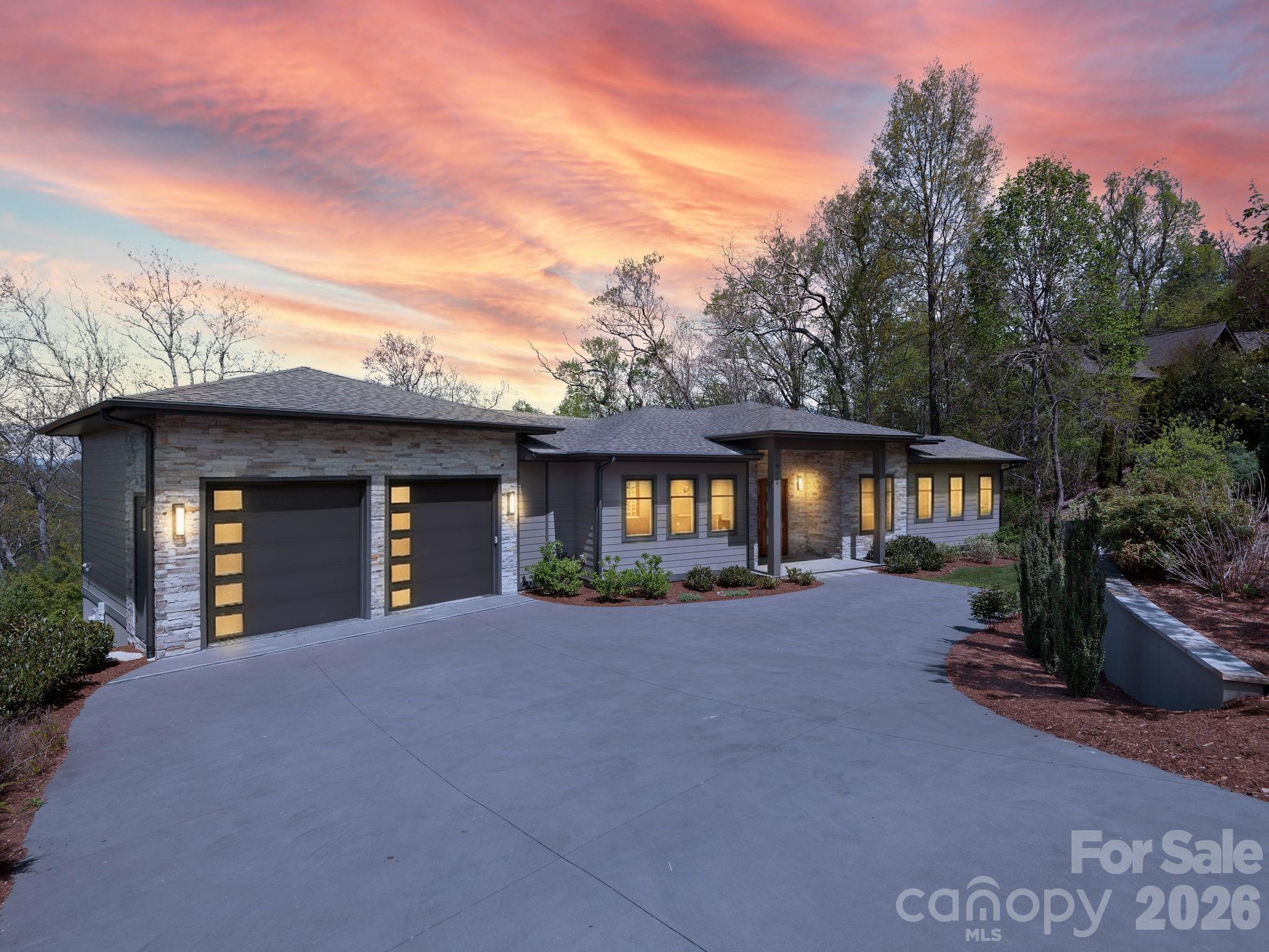 642 Altamont View — photo