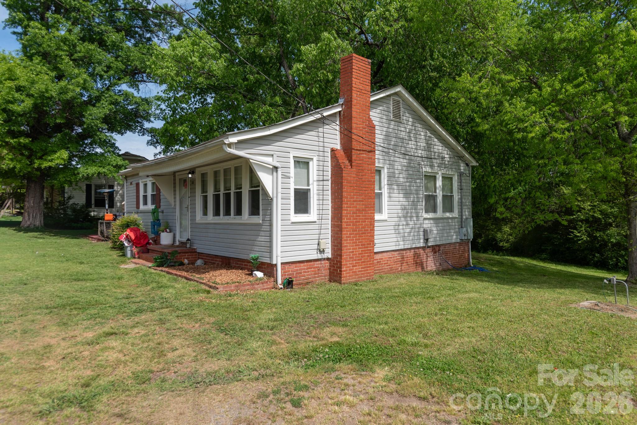 33 Central Heights Drive — photo