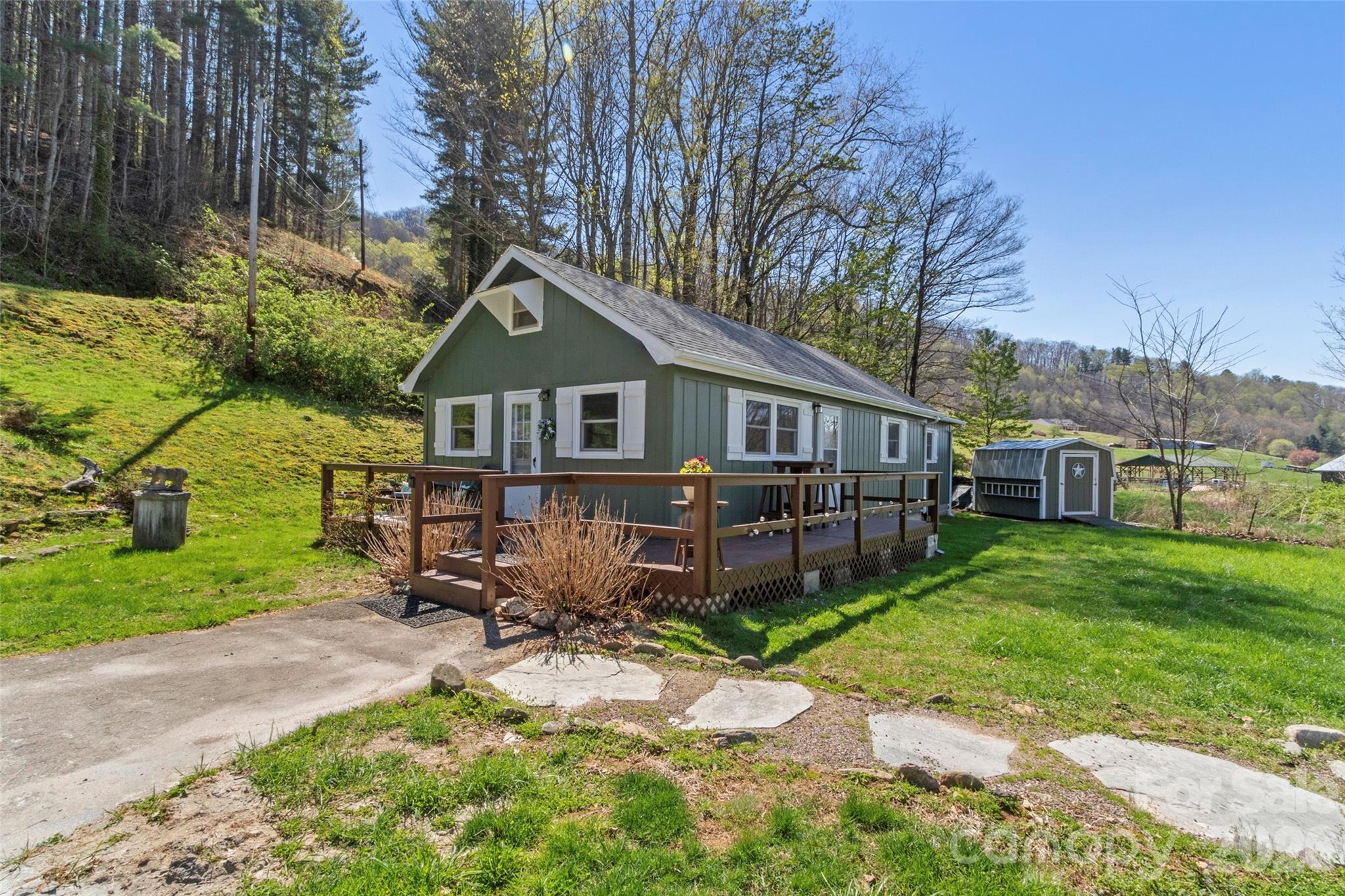 24 Baldridge Drive — photo