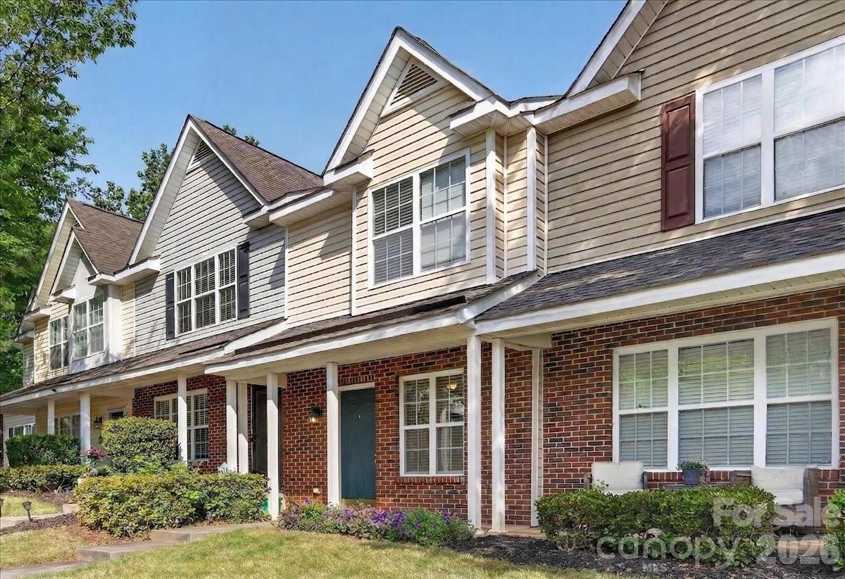 17035 Turning Stick Court — photo